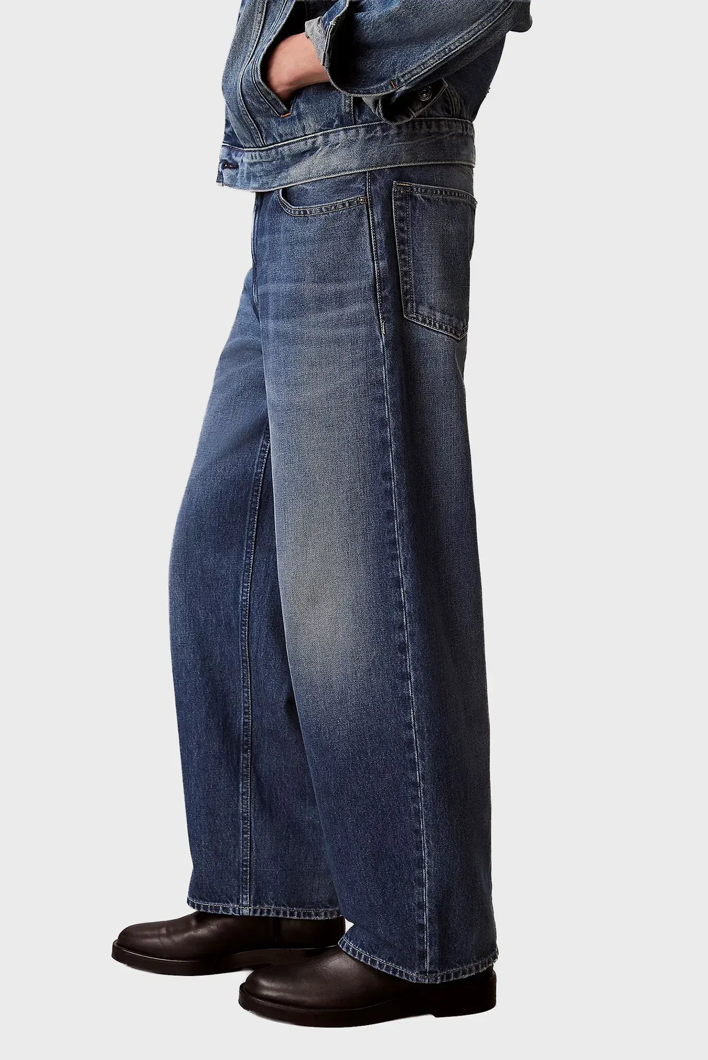 Jins shim/BARREL LUCKY STAR JEAN 4
