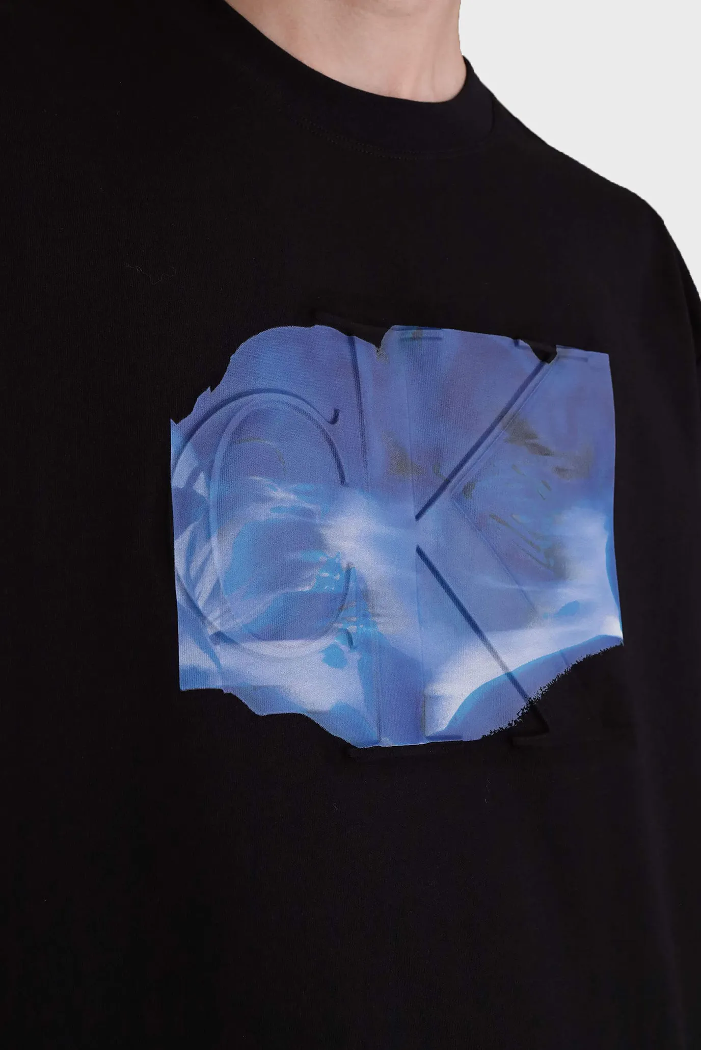 Futbolka EMBOSSED EUPHORIC FLORAL TEE 4