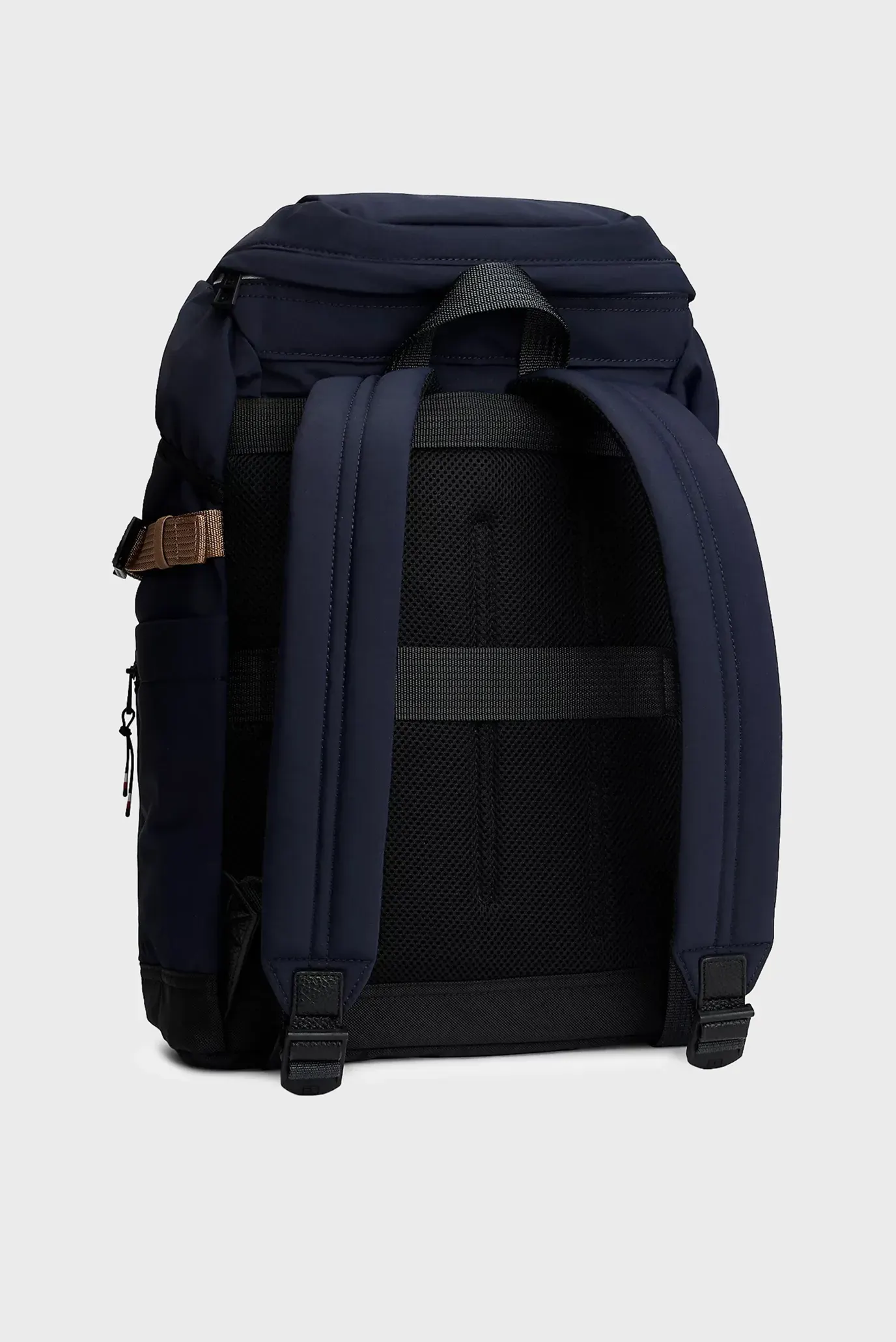 Ryukzak TH TRAVEL FLAP BACKPACK 3