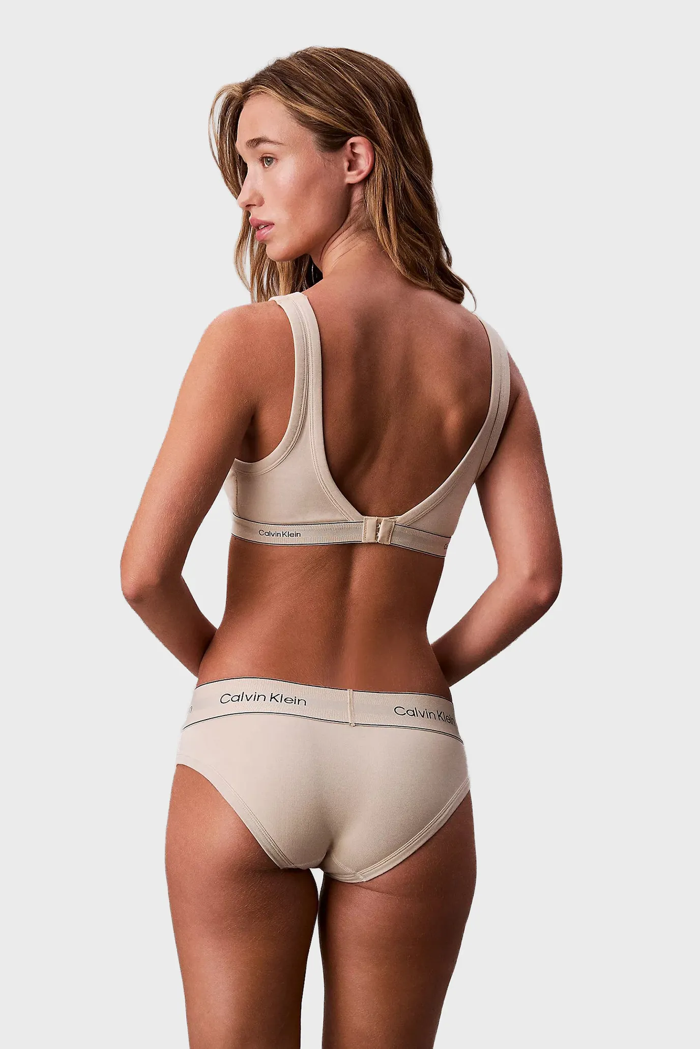 Бюстгальтер LIGHTLY LINED TRAINGLE BRALETTE 4