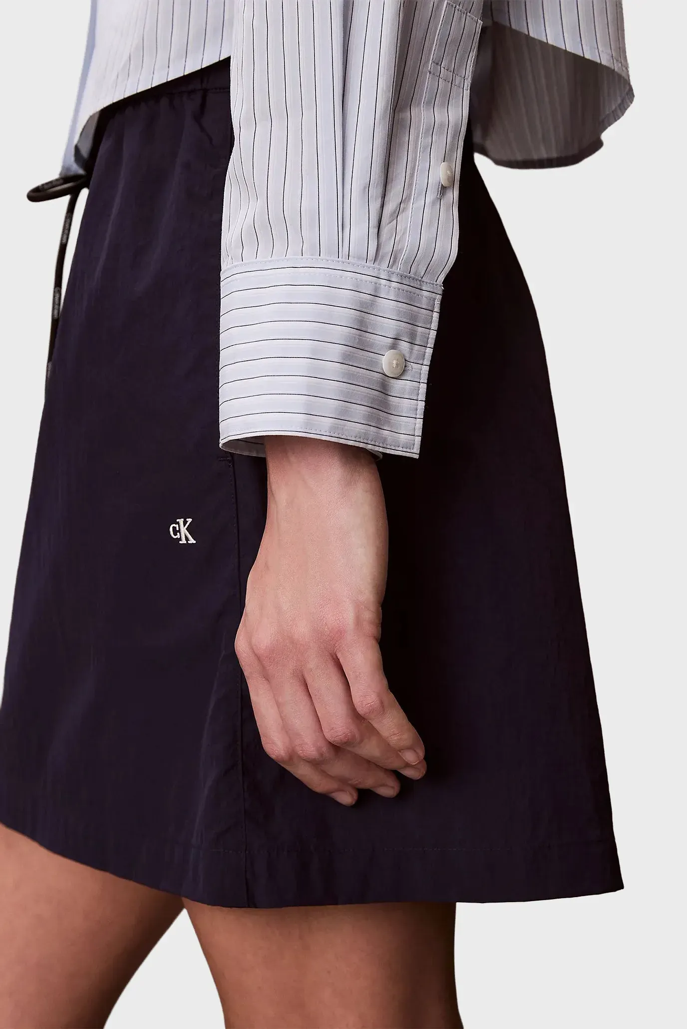 Ko'ylak/YARNDYE COTTON POPLIN CROPPED SH 5