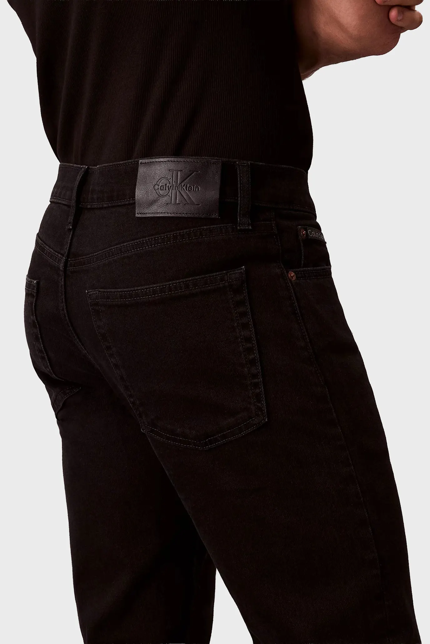 Jins shim SLIM STRAIGHT JAGUAR BLACK JEAN 6