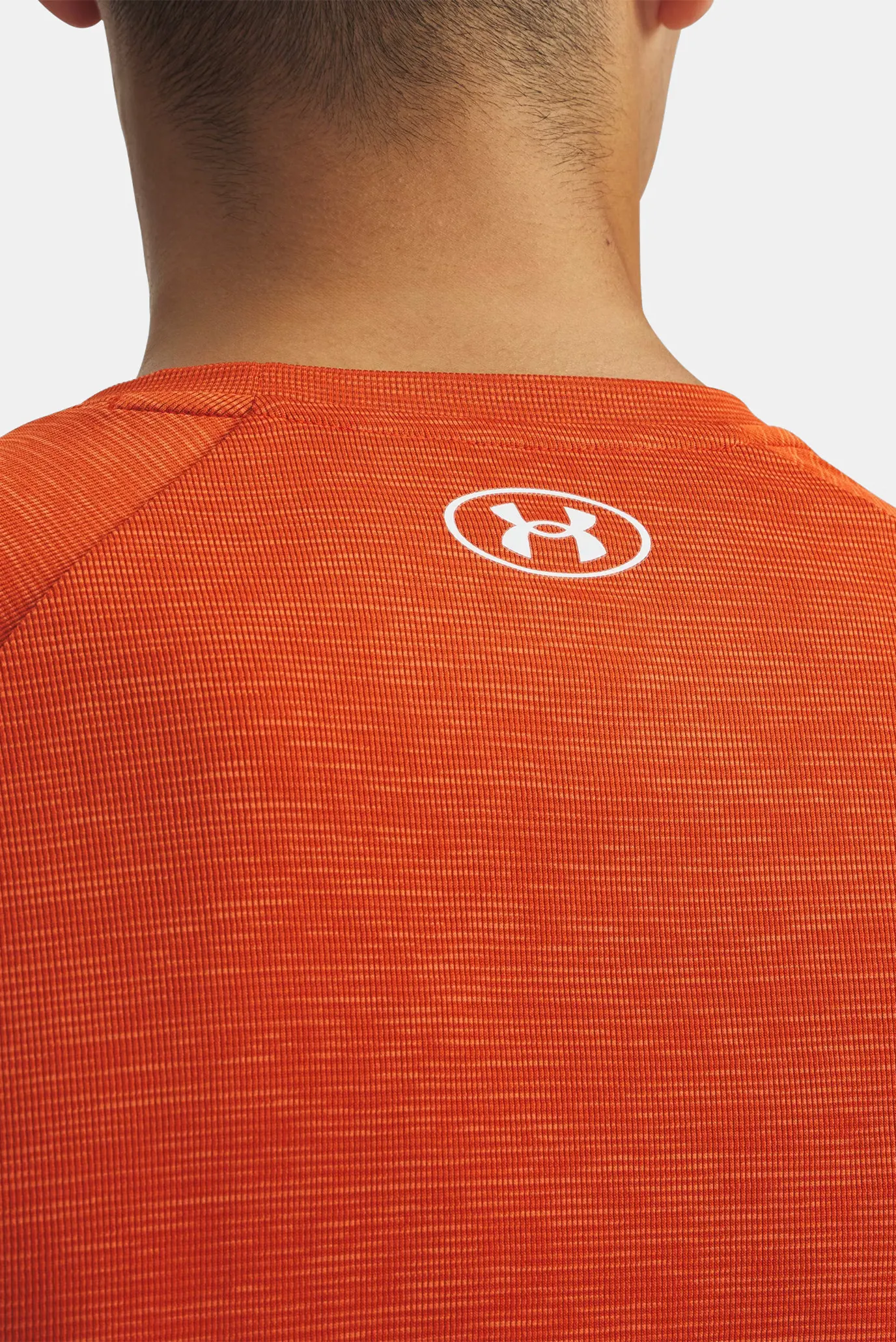 Futbolka UA Tech Textured SS 3