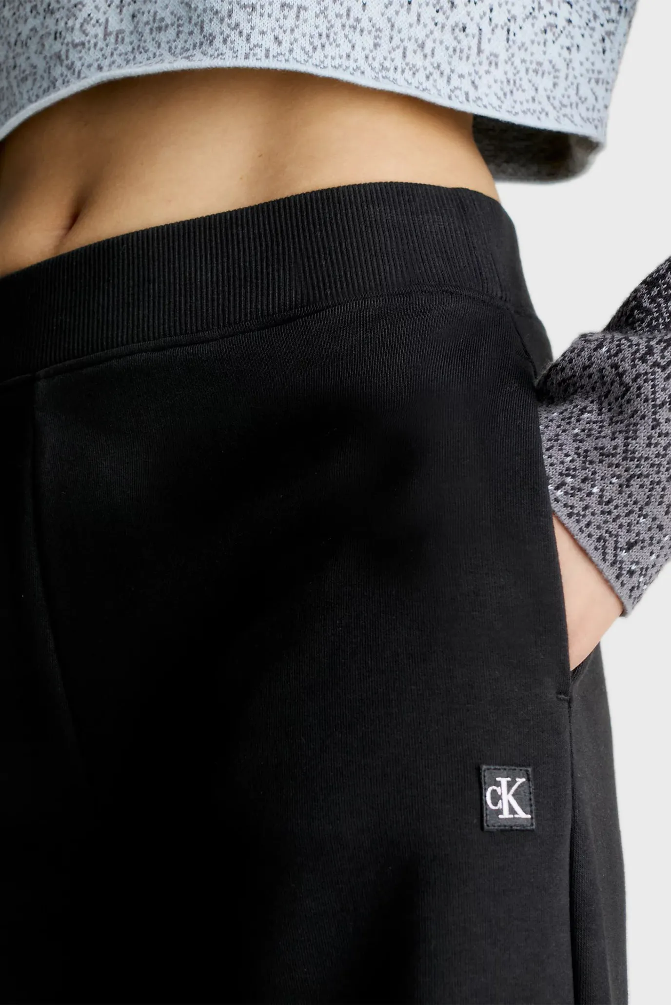 Штаны спортивные CK EMBRO BADGE KNIT PANT 5