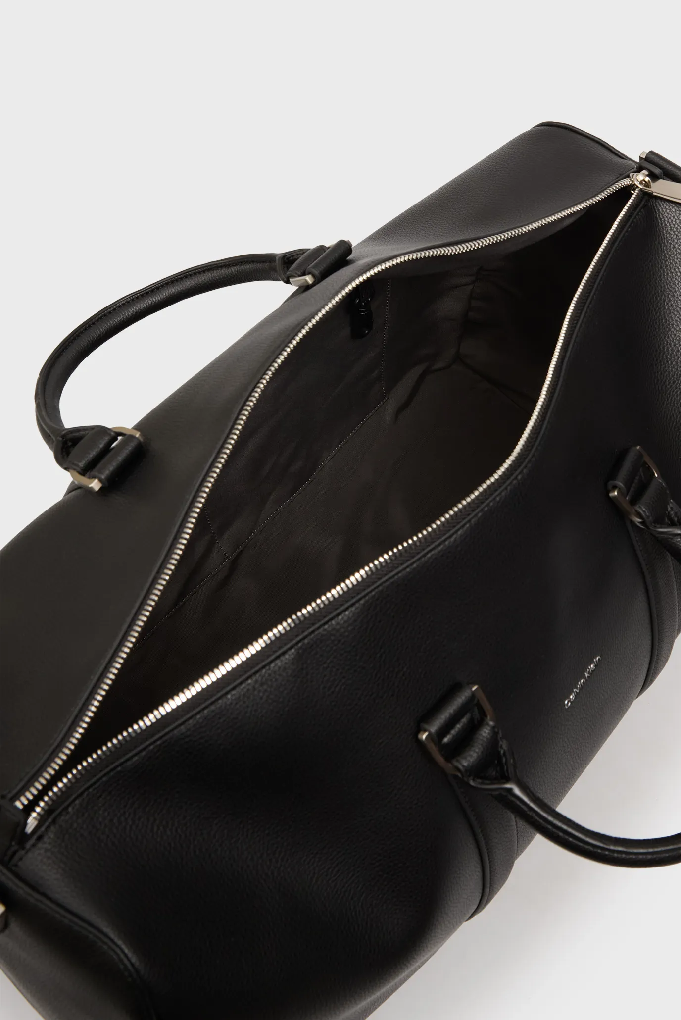 Сумка RAISED DUFFLE 5