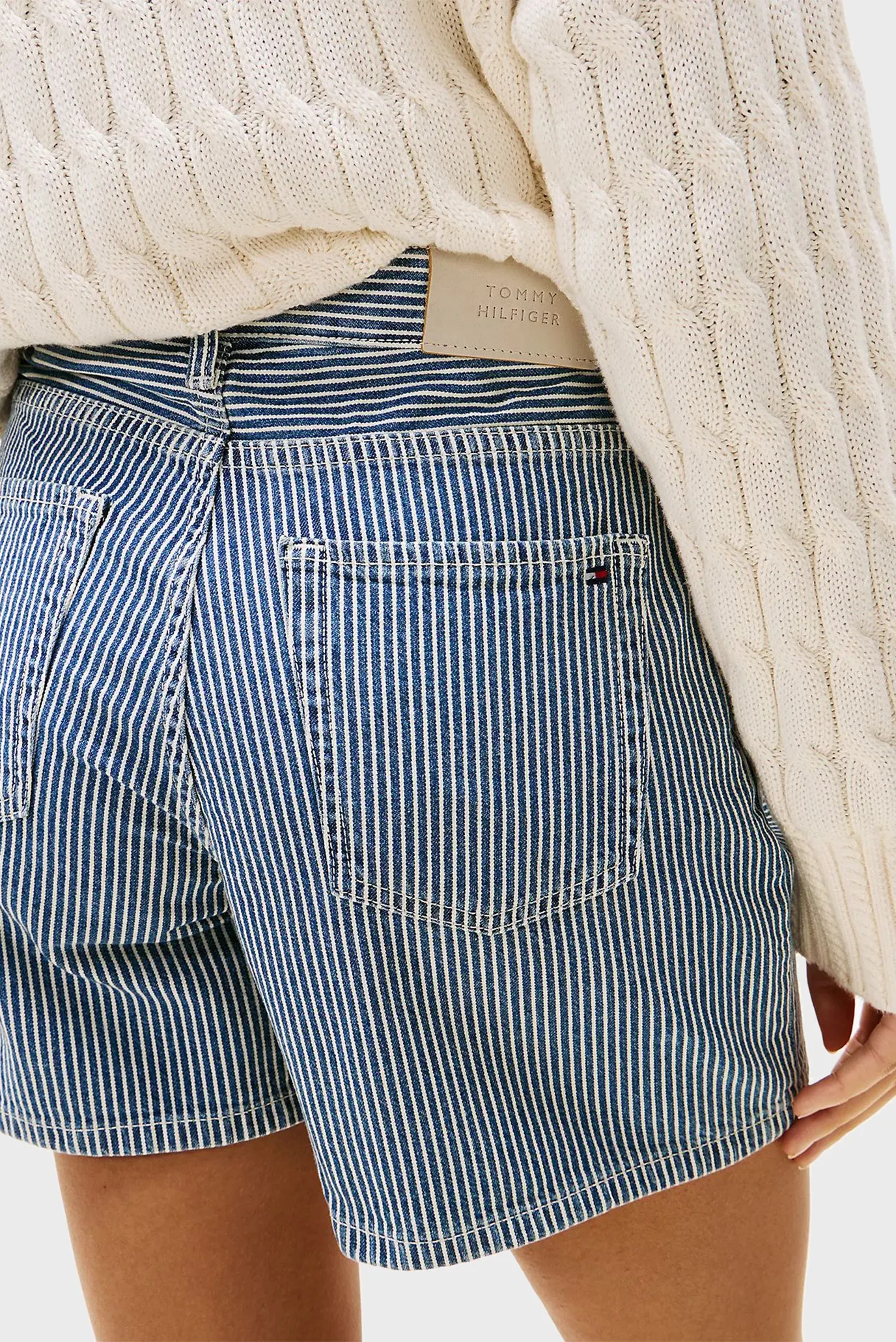 Shortik DNM MINI SHORT HW JAZ 4