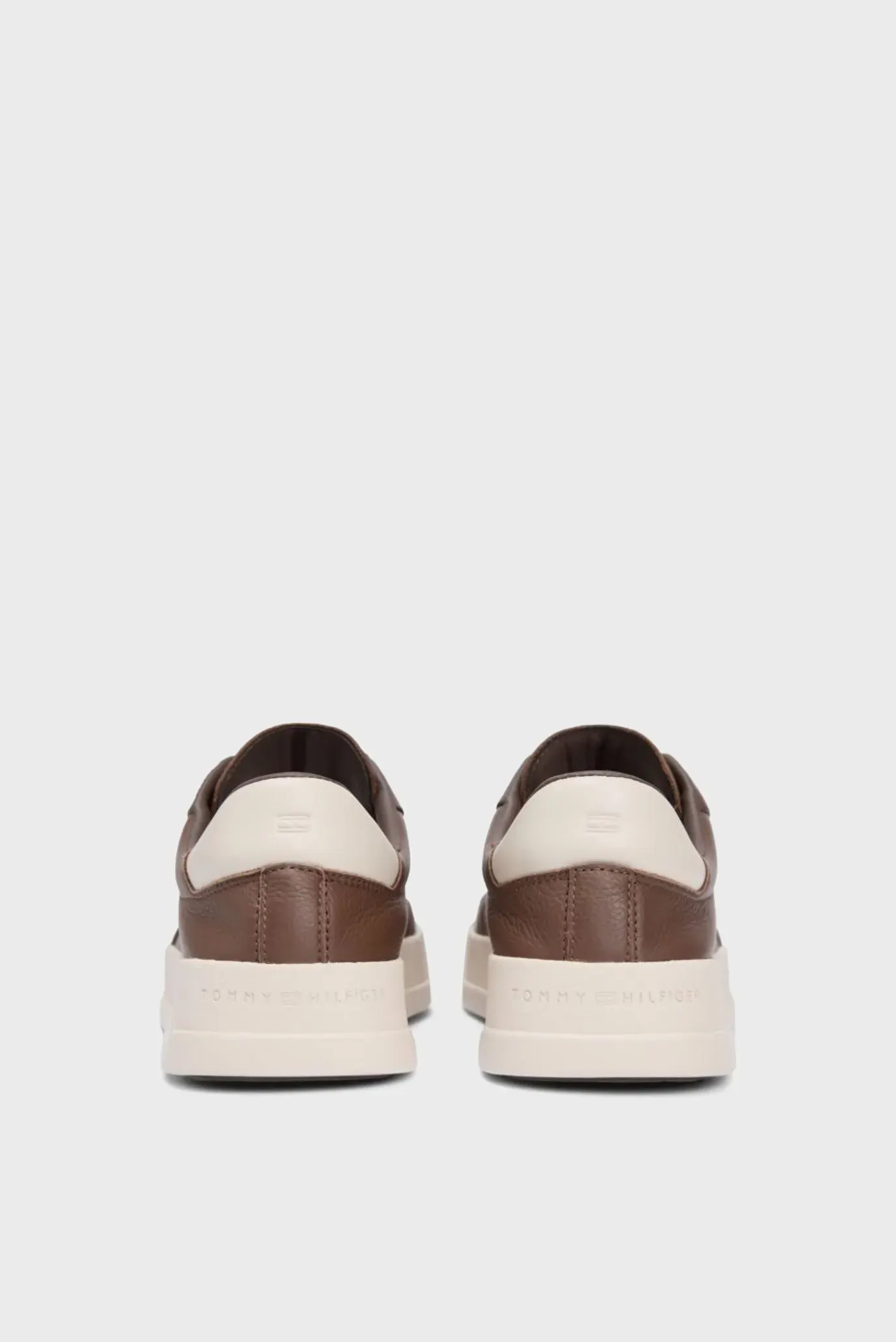 Krossovka TH COURT BEST LUX 4