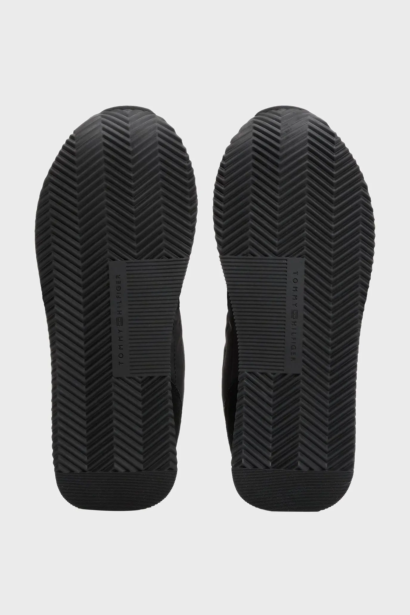 Кроссовки ESSENTIAL RUNNER 6