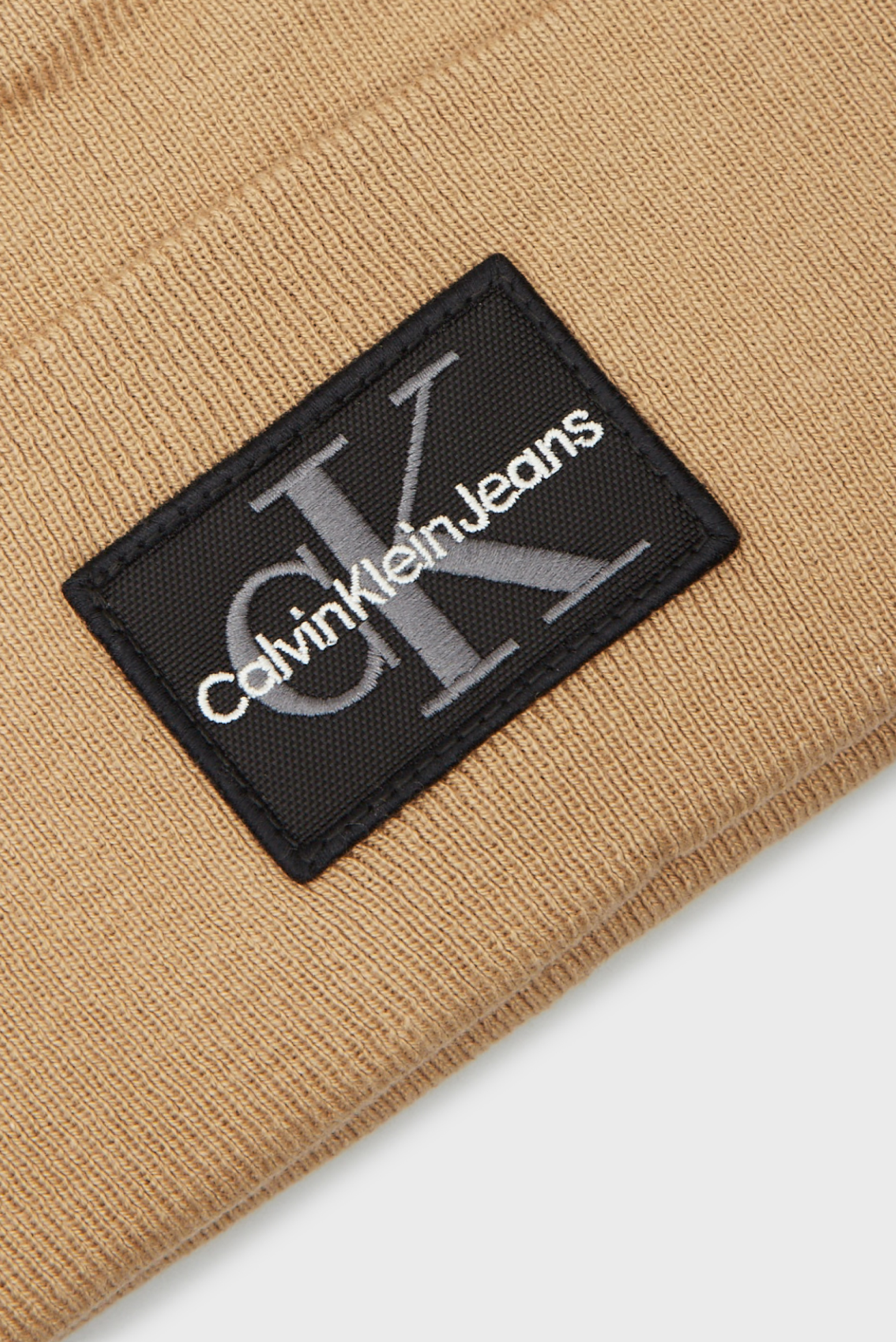 Shapka MONO LOGO PATCH BEANIE WARM 4