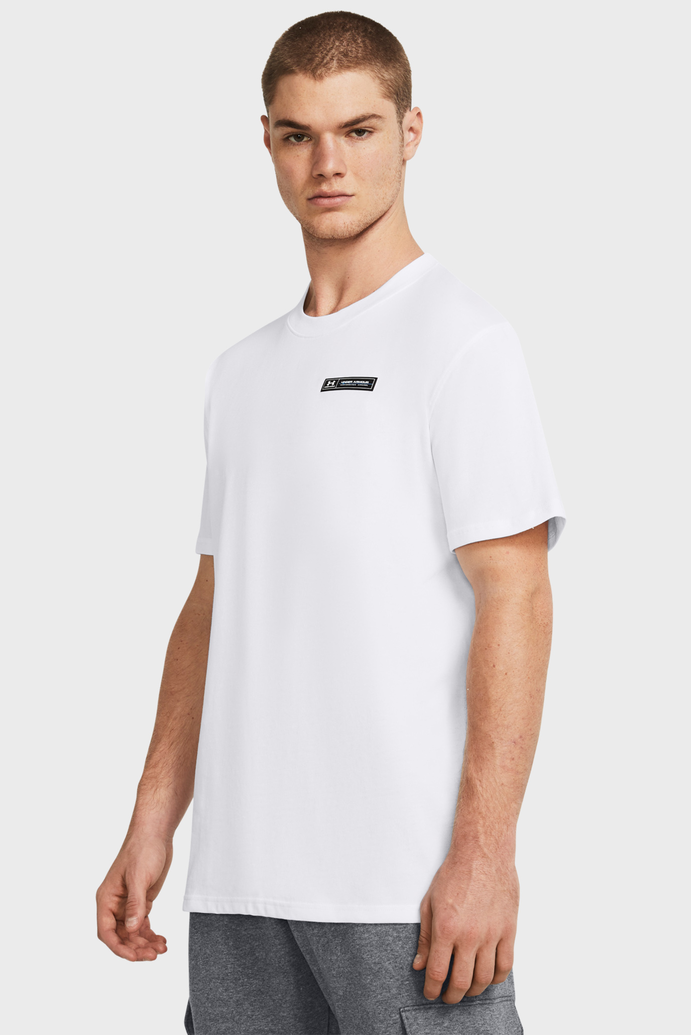 Futbolka UA HW ARMOUR LABEL SS 1
