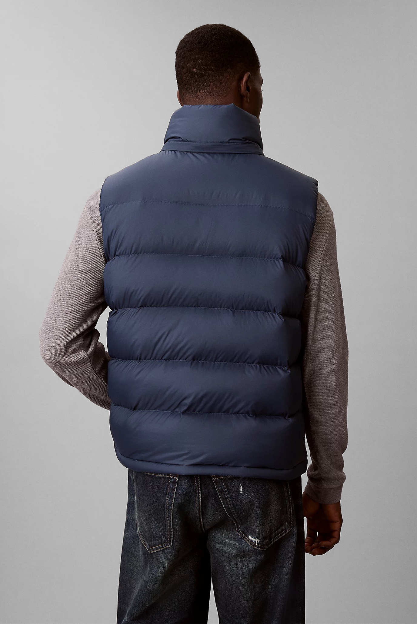 Jilet SVLS NYLON ZIP OFF HOOD DOWN PUFCalvin Klein Jeans Jilet SVLS NYLON ZIP OFF HOOD DOWN PUF 4