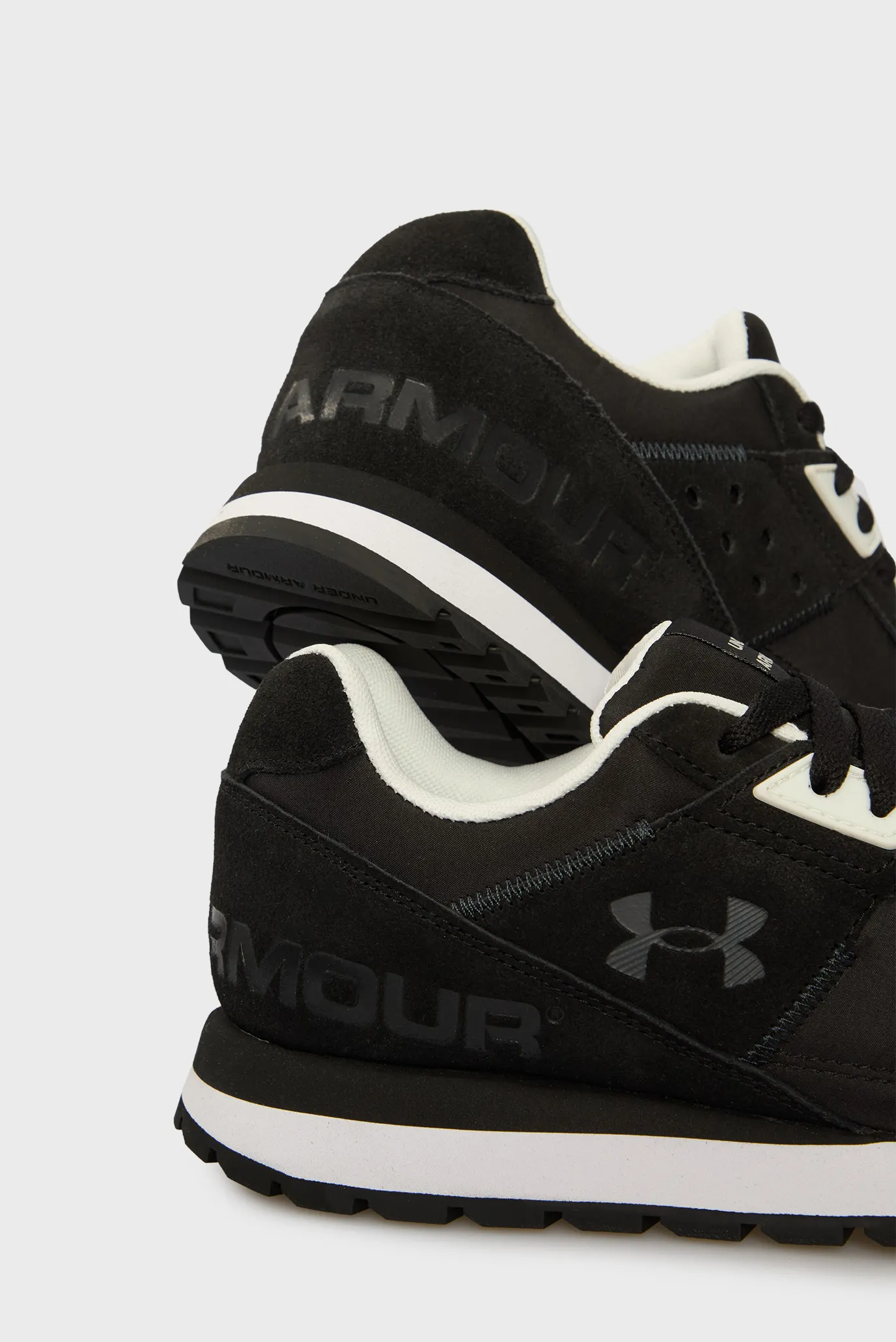 Кроссовки UA Essential Runner 2