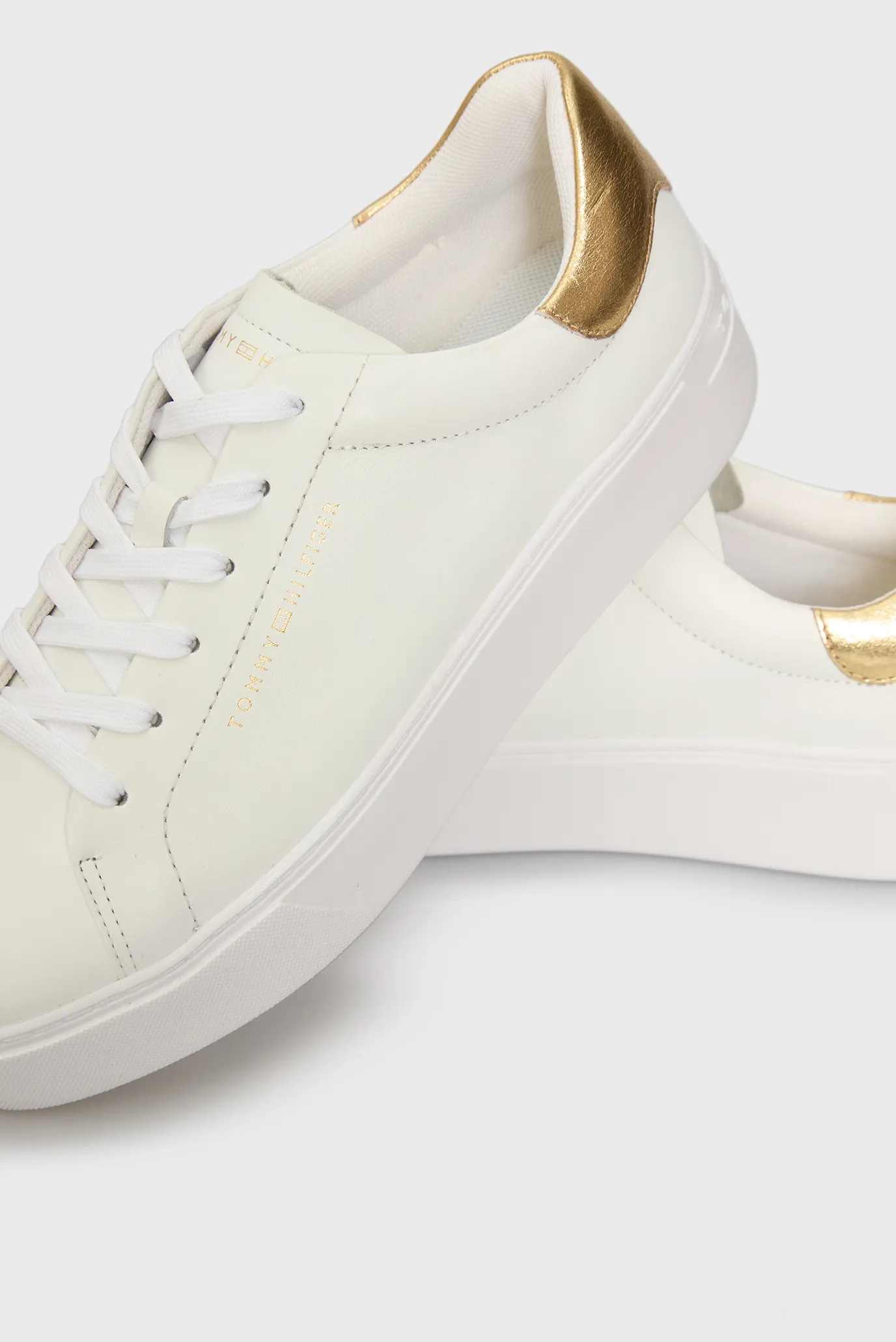 Кроссовки ESSENTIAL PLATFORM COURT SNEAKER 2