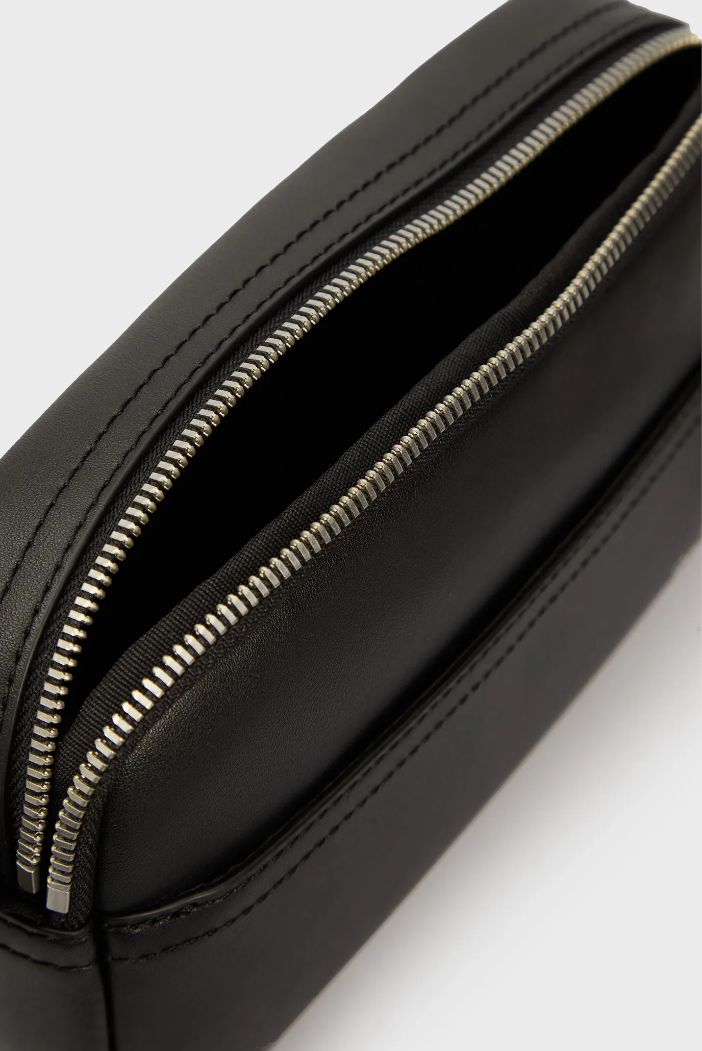 Sumka MONO LOGO CAMERA BAG 22 5