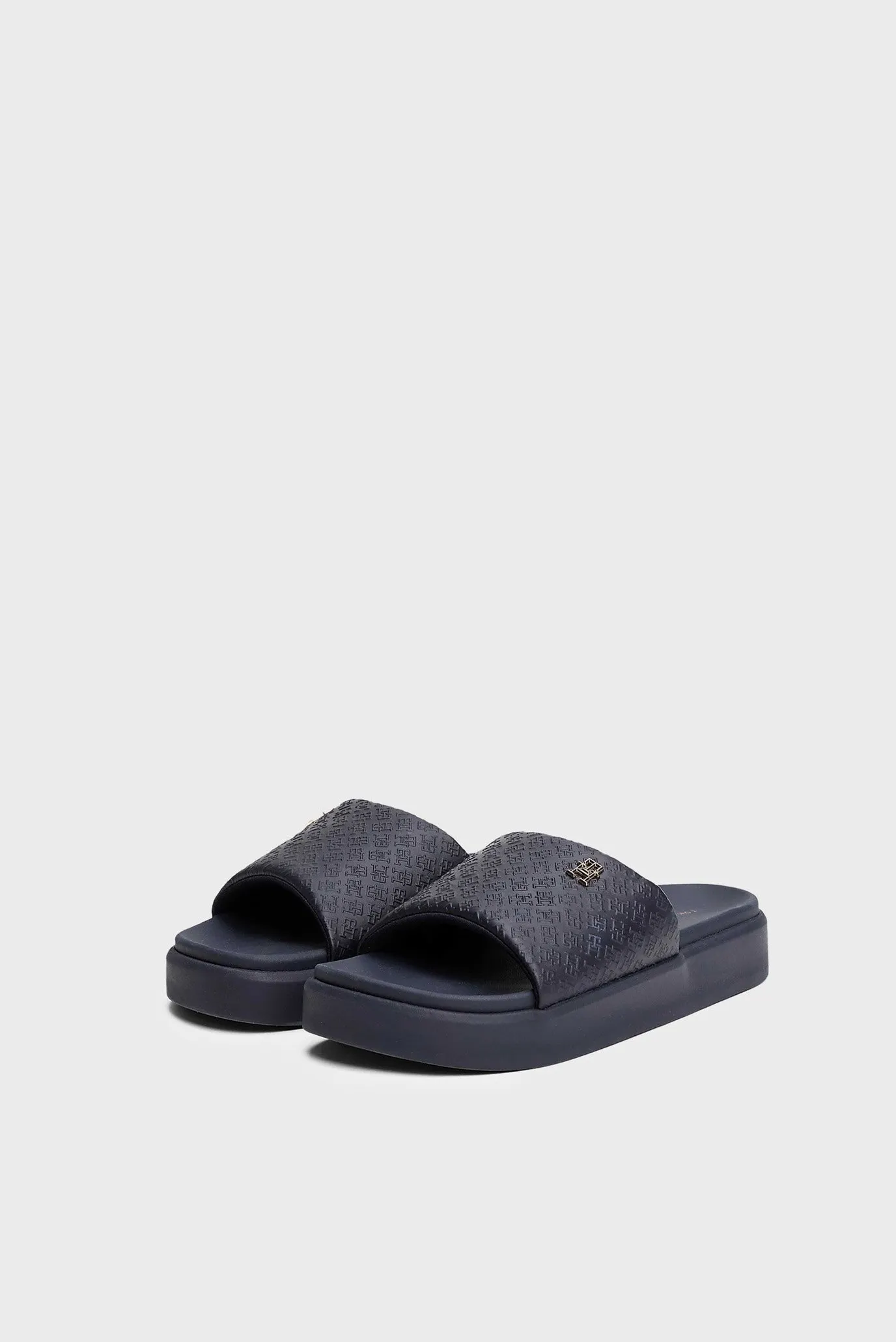 Слайдеры PLATFORM MONOGRAM POOLSLIDE 2