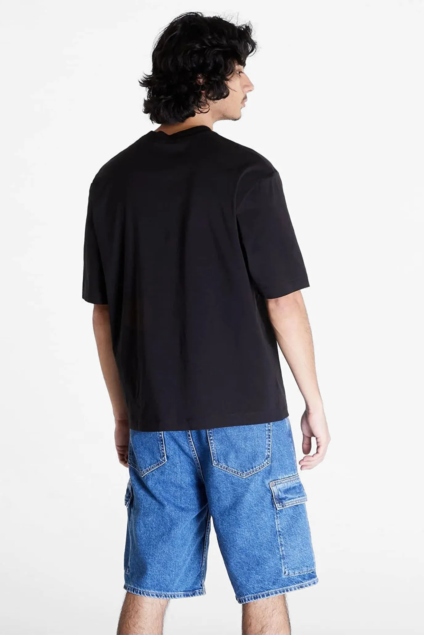 Футболка BLOCKING GRAPHIC TEE 3