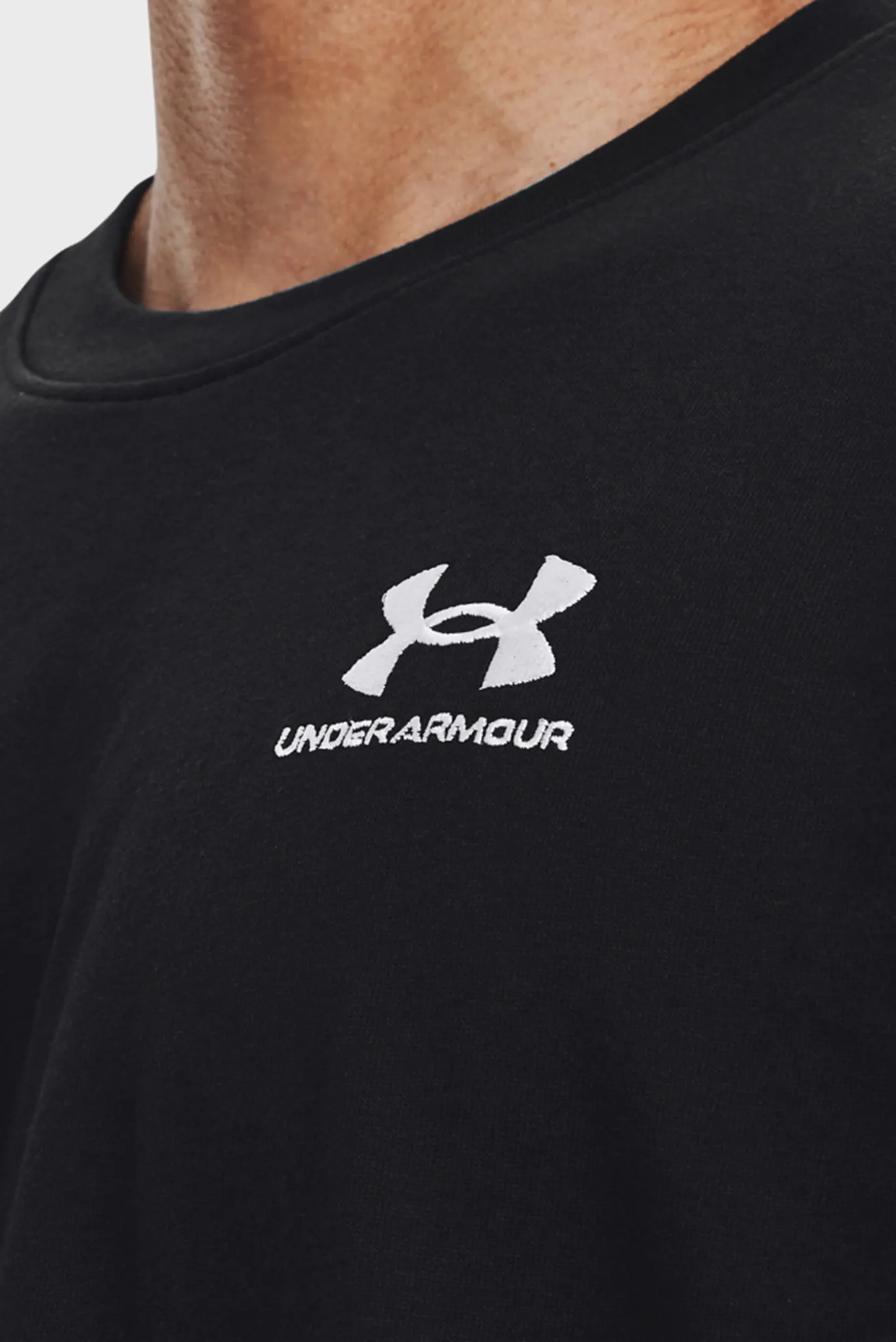 Футболка UA LOGO EMB HEAVYWEIGHT SS 4