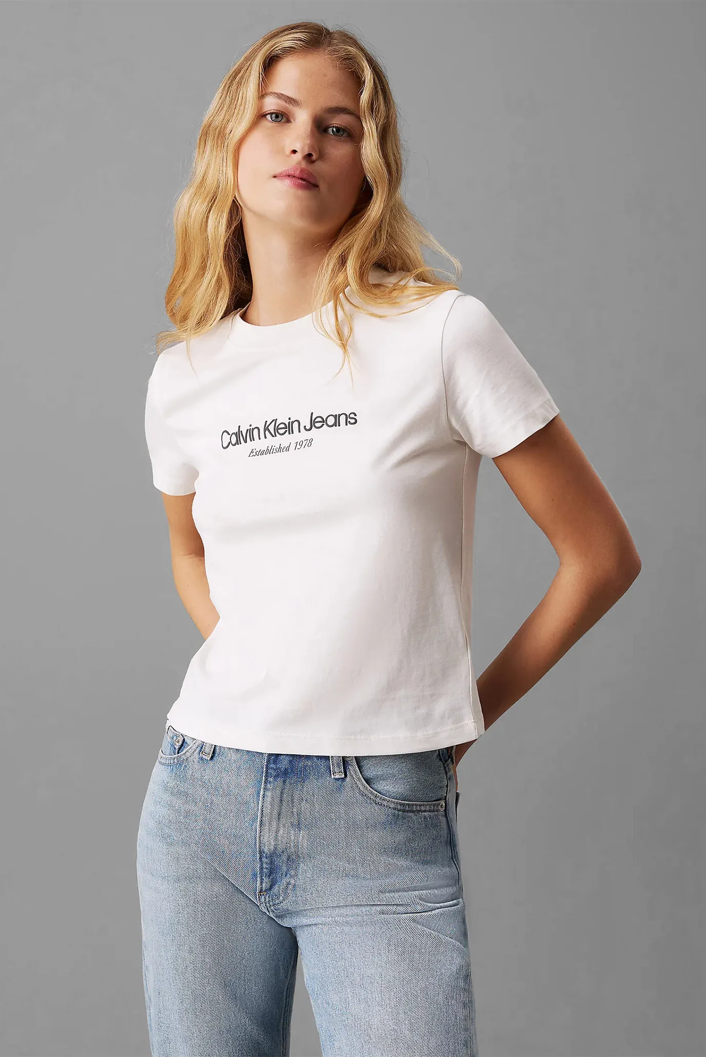 Футболка INSTITUTIONAL GRAPHIC BABY TEE 1