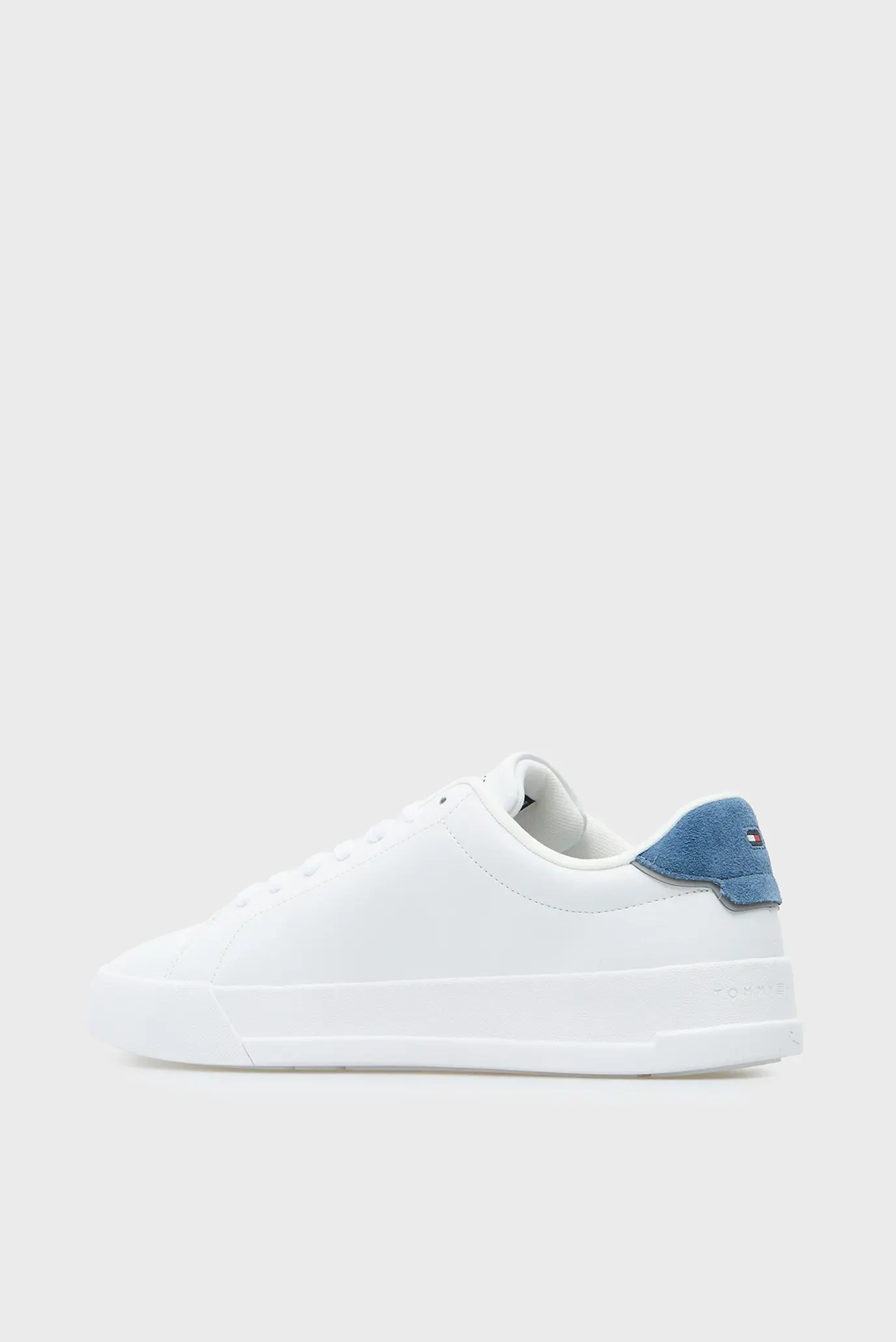 Krossovka/TH COURT LTH DETAIL ESS 5