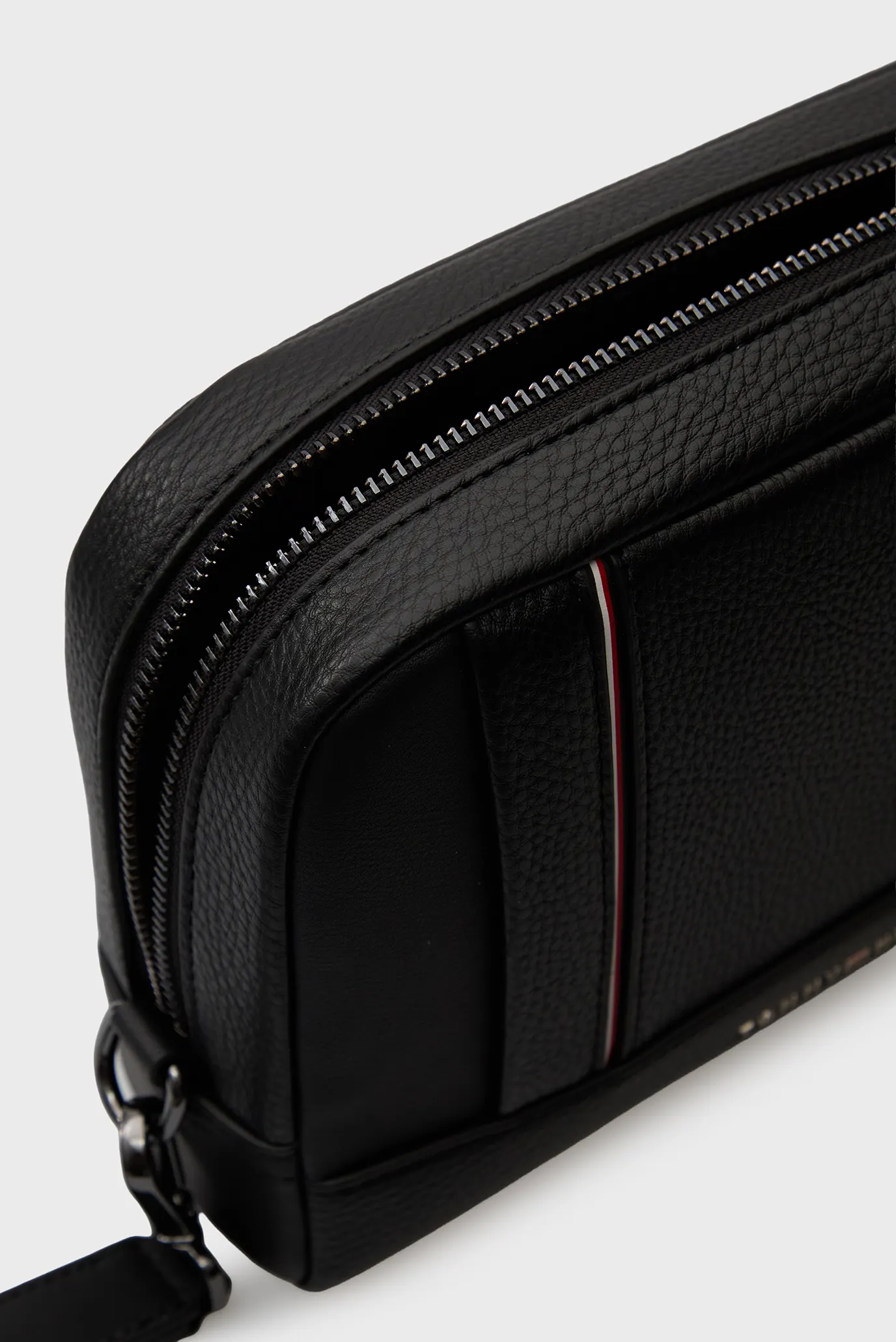 Сумка TH CENTRAL POUCH 5