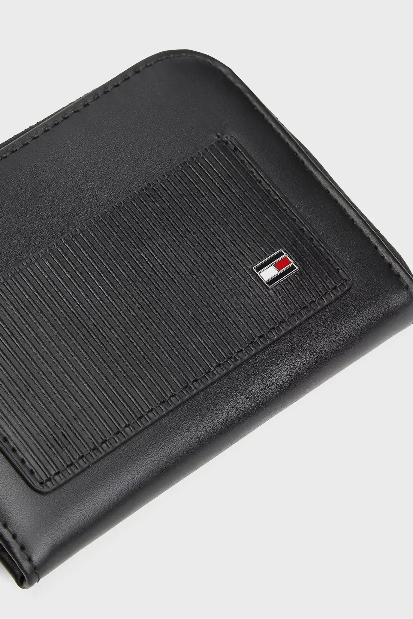 Кошелек TH FLAG ZIPPED WALLET 3