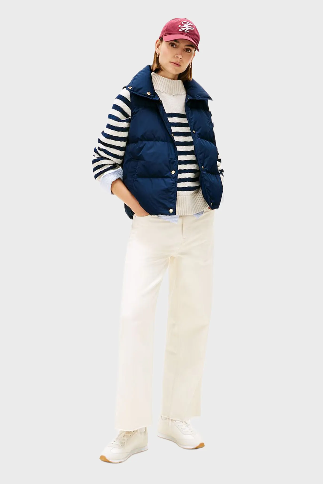 Жилет CREST MW DOWN REG VEST 2