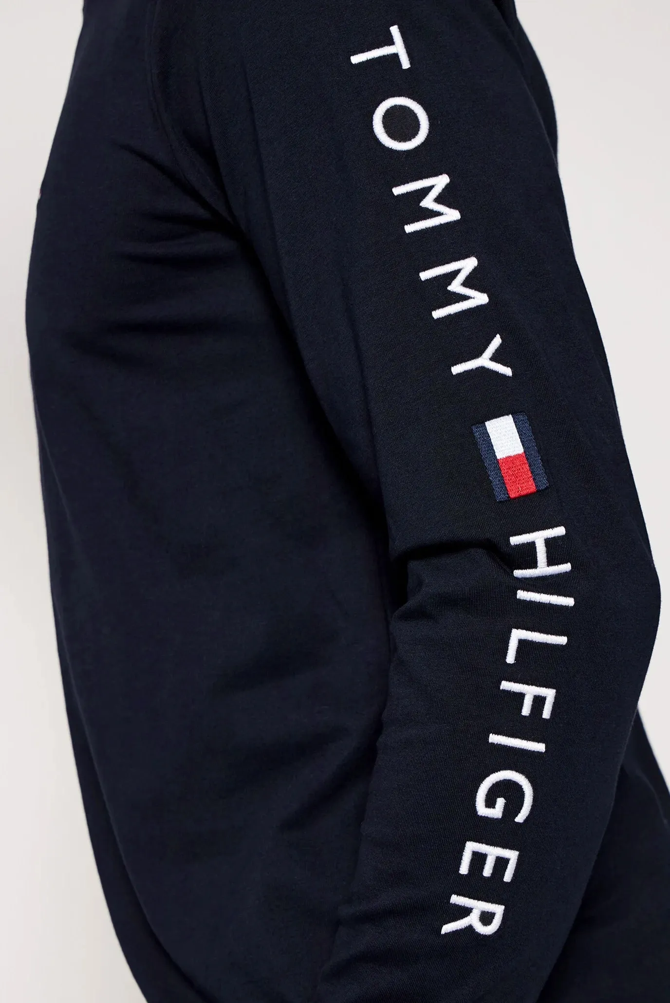 Uzun yengli futbolka TOMMY LOGO LONG SLEEVE TEE 4