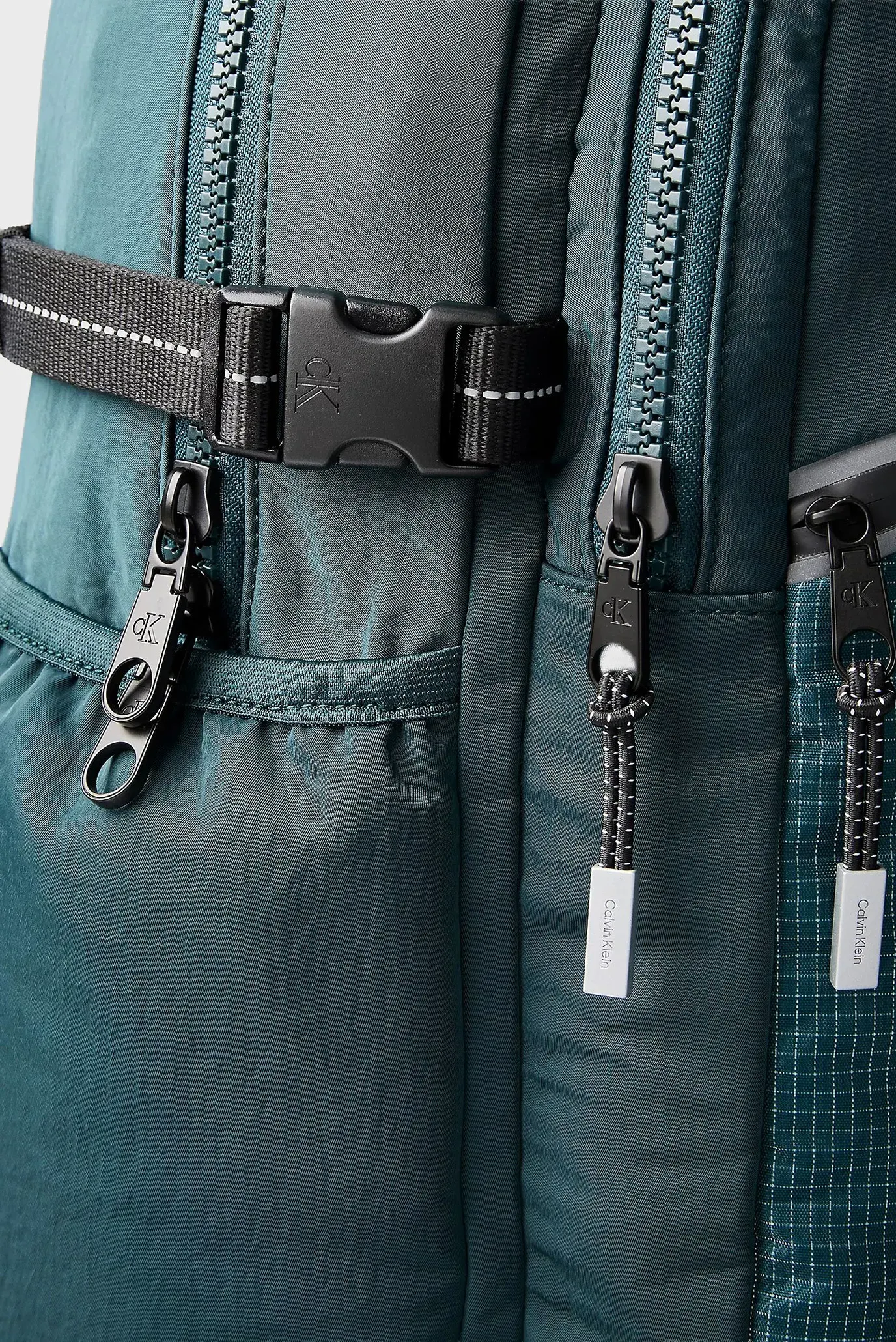 Ryukzak/STRIPED UTILITY ZIP ROUND BACKPA 5