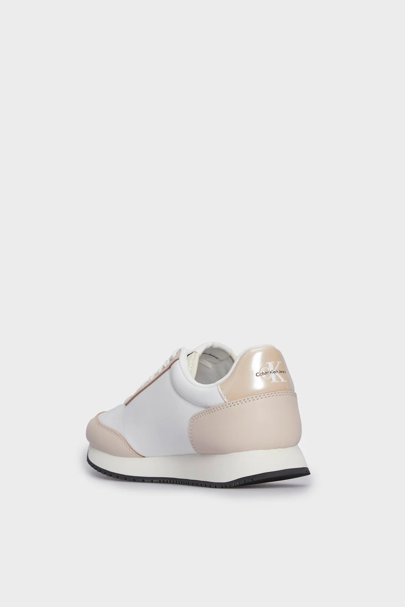 Krossovka RUNNER LOW LACE MIX ML MET 5