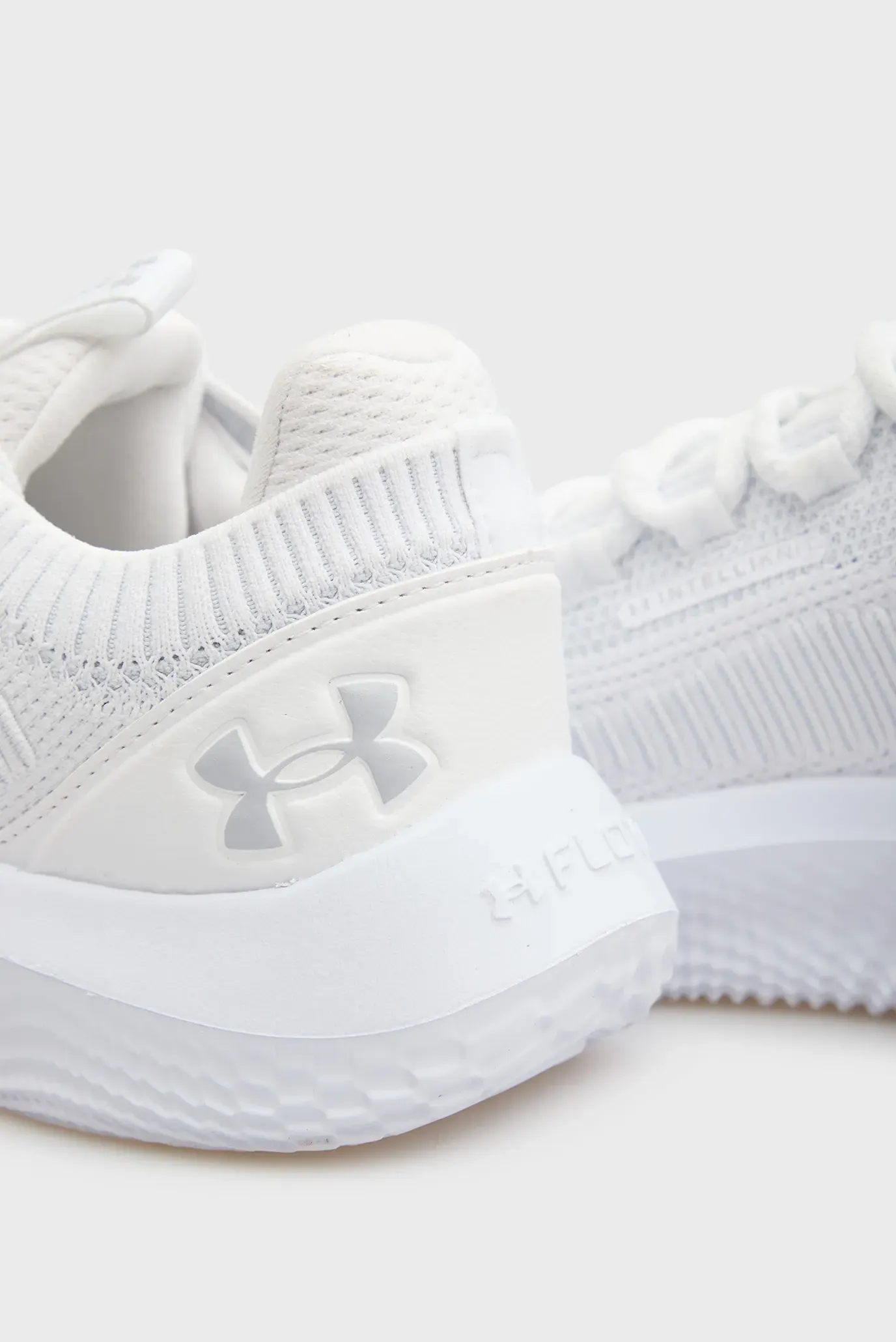 Кроссовки/UA Dynamic 2-WHT 2