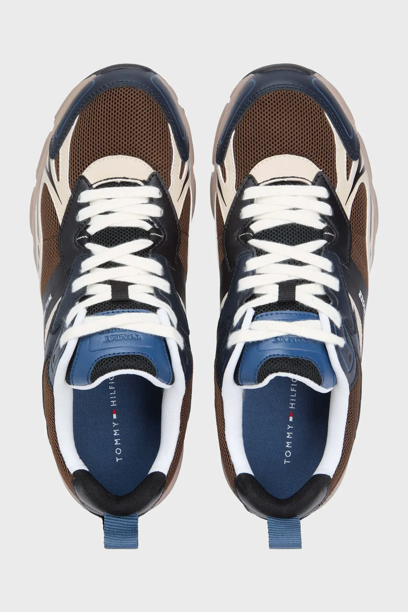 Krossovka OUTDOOR SNEAKER TECH MIX 4