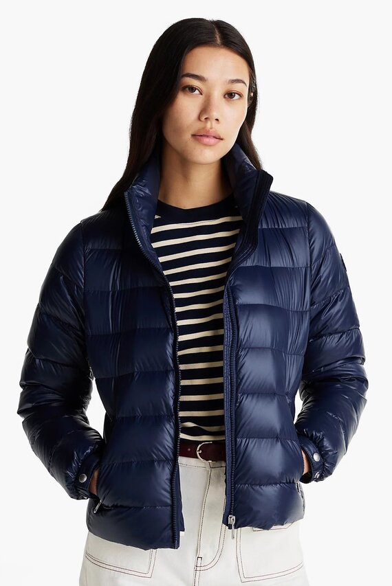 Yengil kurtka LW DOWN FEMININE GLOSS JACKET Tommy Hilfiger Yengil kurtka LW DOWN FEMININE GLOSS JACKET Tommy Hilfiger