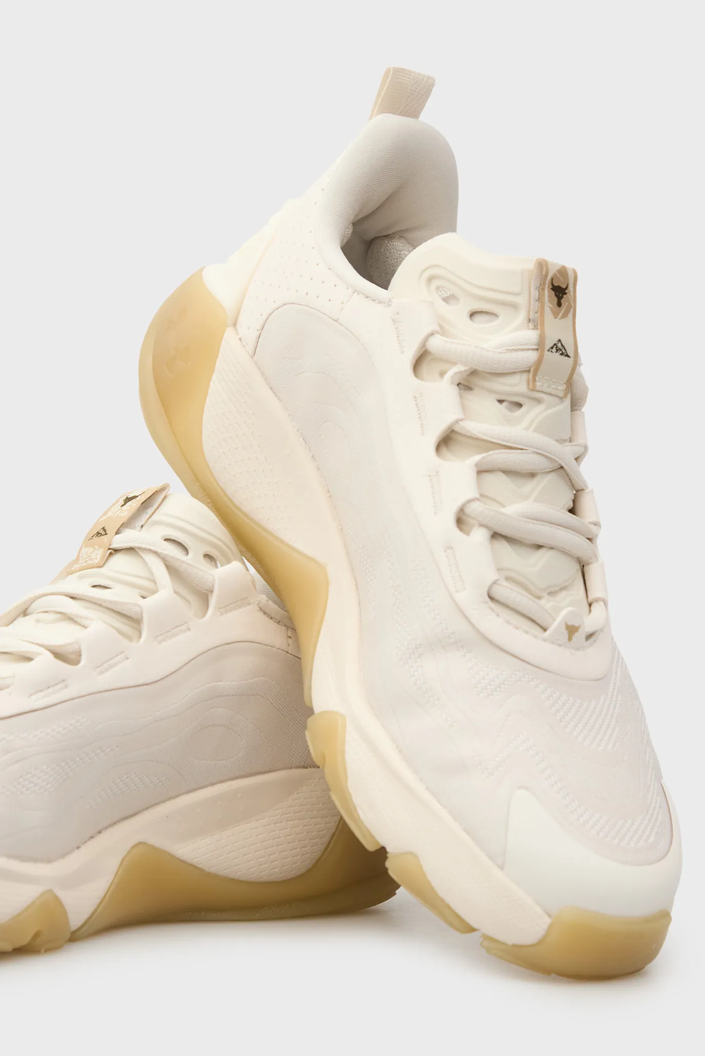 Krossovka UA W Project Rock 8 2