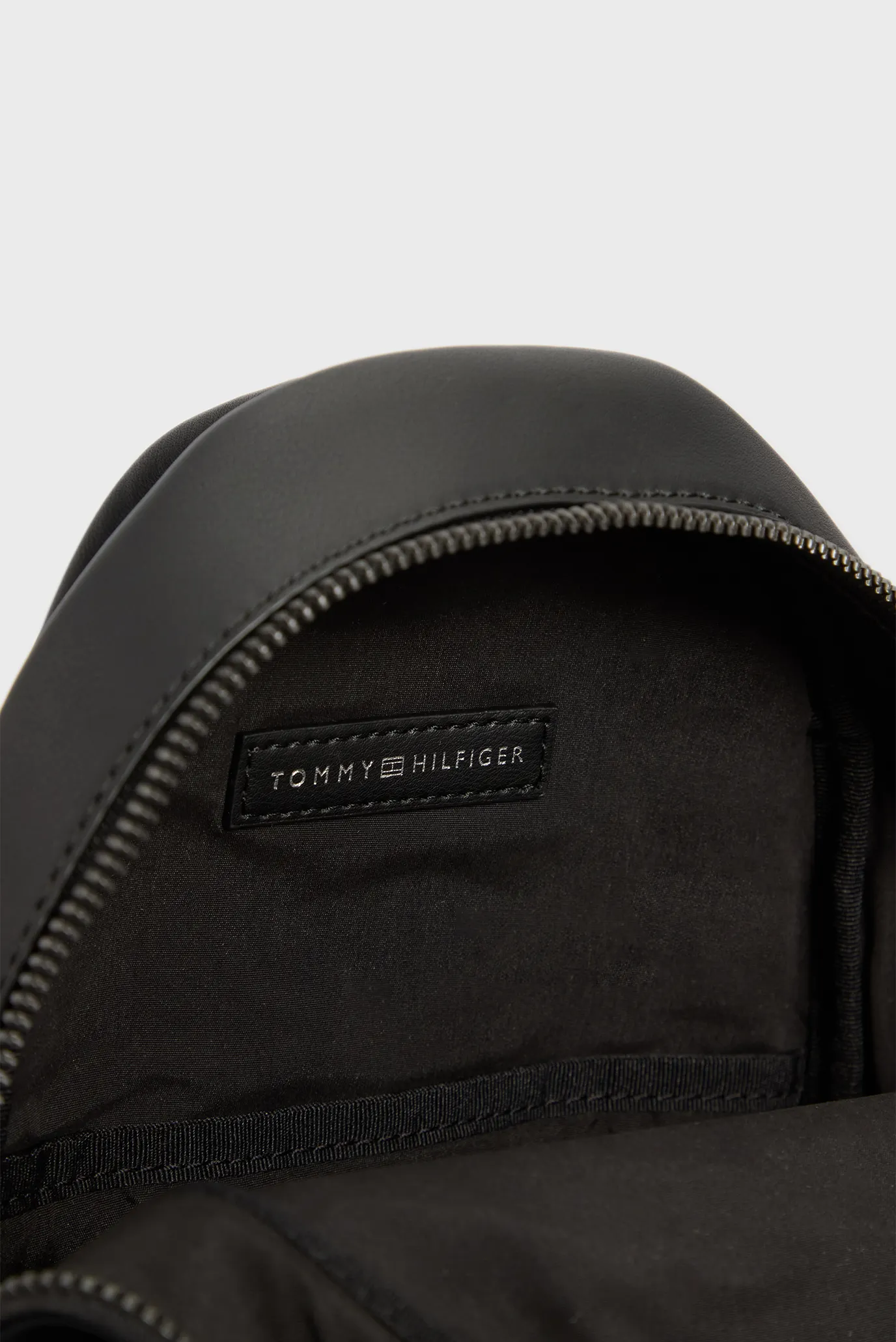 Сумка TH MONOGRAM SLING BAG 6