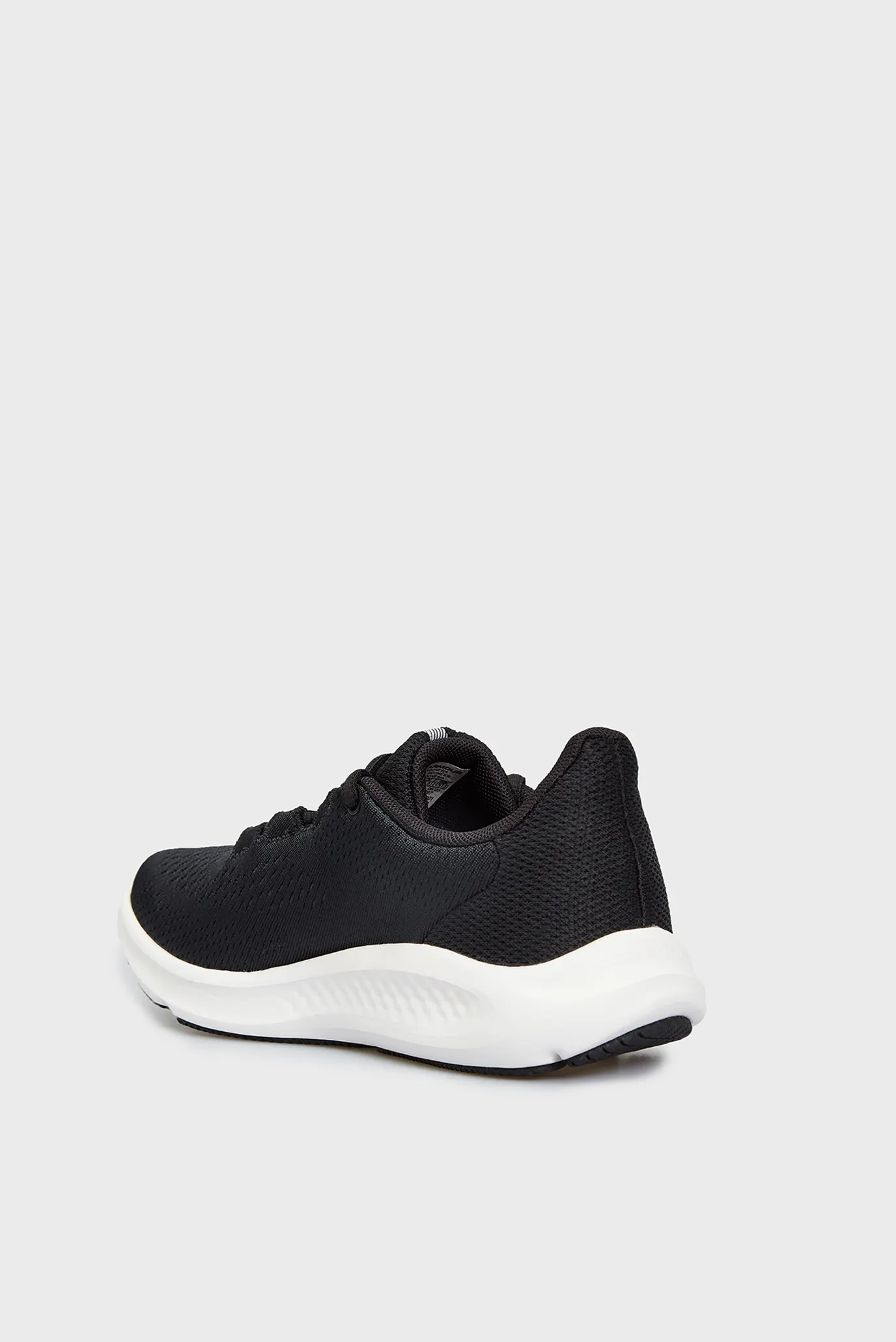 Krossovka UA W Charged Pursuit 3 BL 5