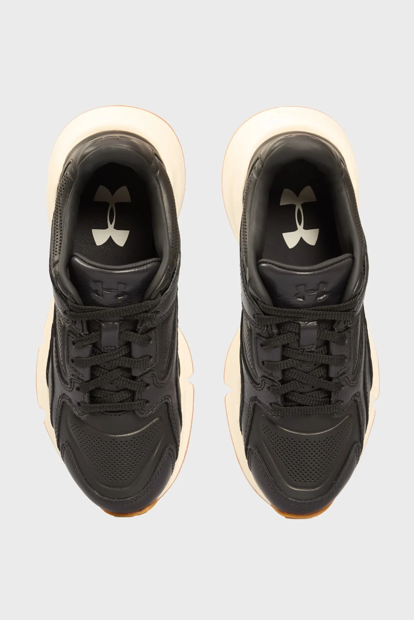 Krossovka UA Forge 96 Luxe 4