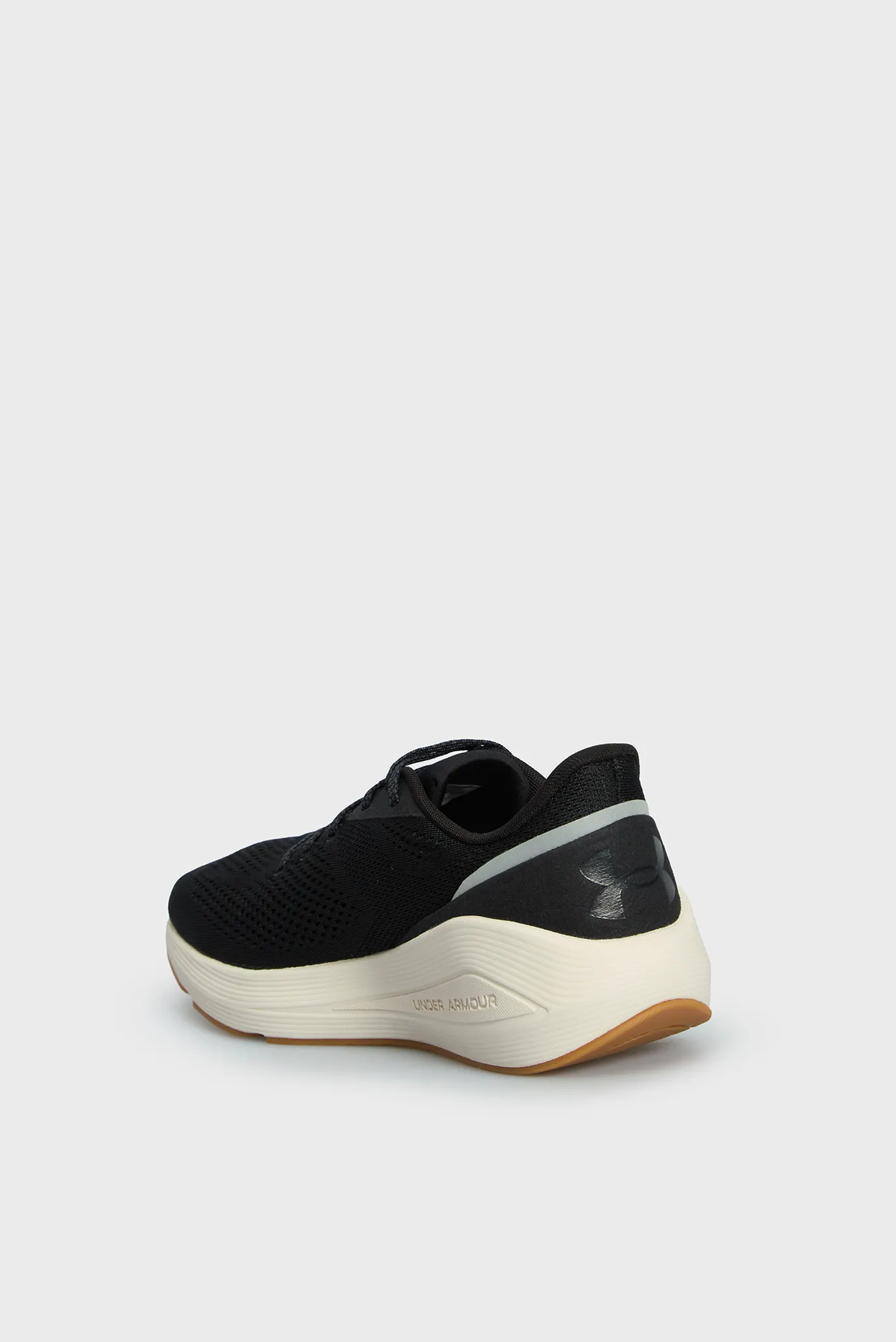 Krossovka UA Sonic 7 5