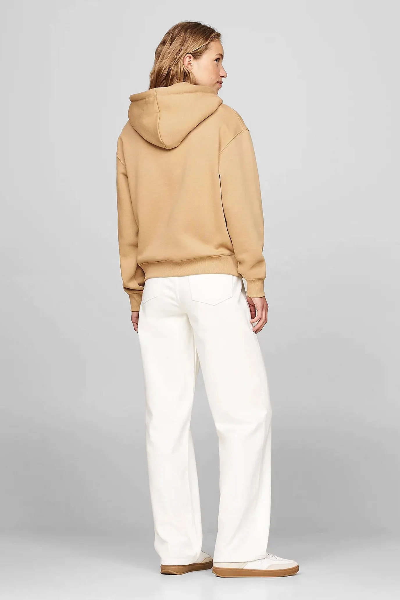 Hudi MDRN REG CORP LOGO HOODIE 3