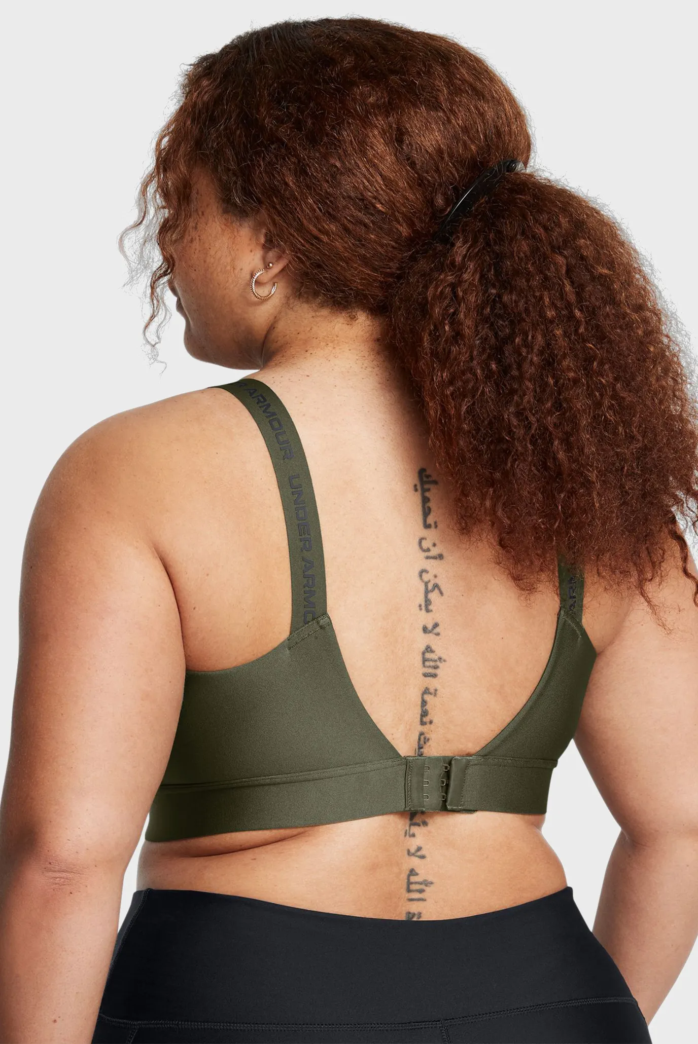 Top UA Infinity Mid 2.0 Bra 4