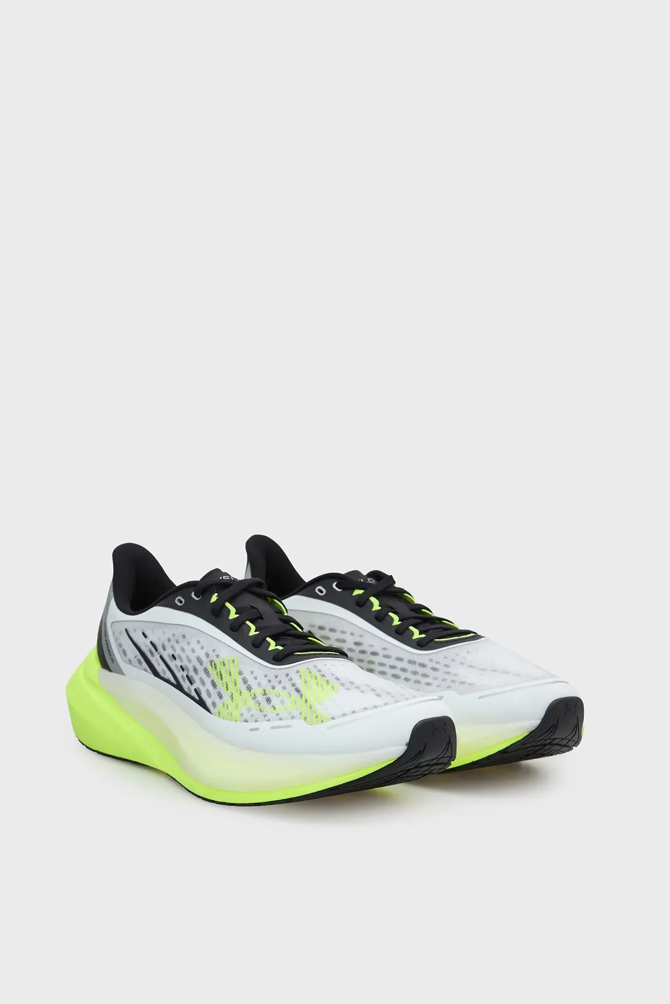 Krossovka/UA Velociti Distance-WHT 3