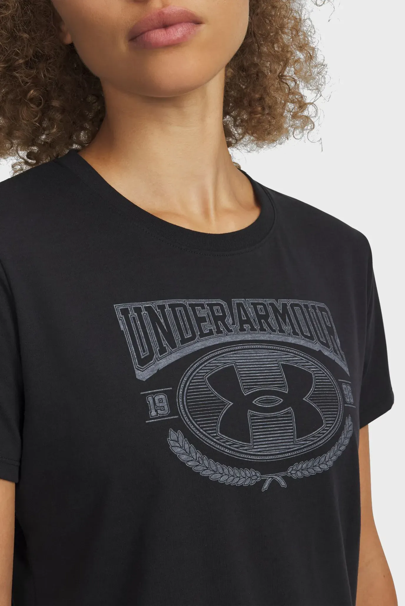 Futbolka/UA W VARSITY SS-BLK 2