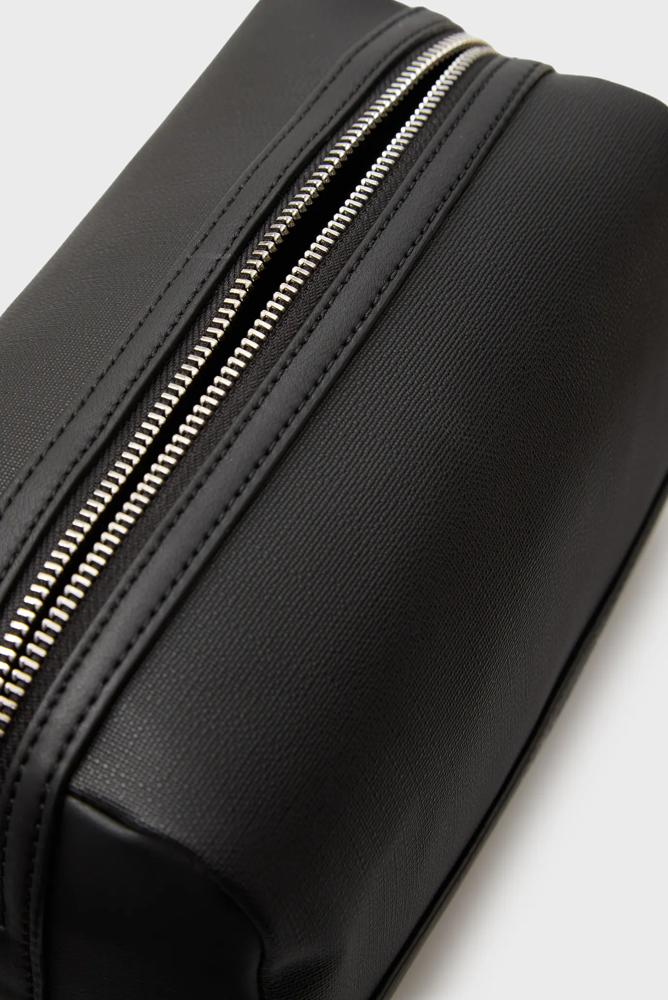 Косметичка TH MODERN WASHBAG 5