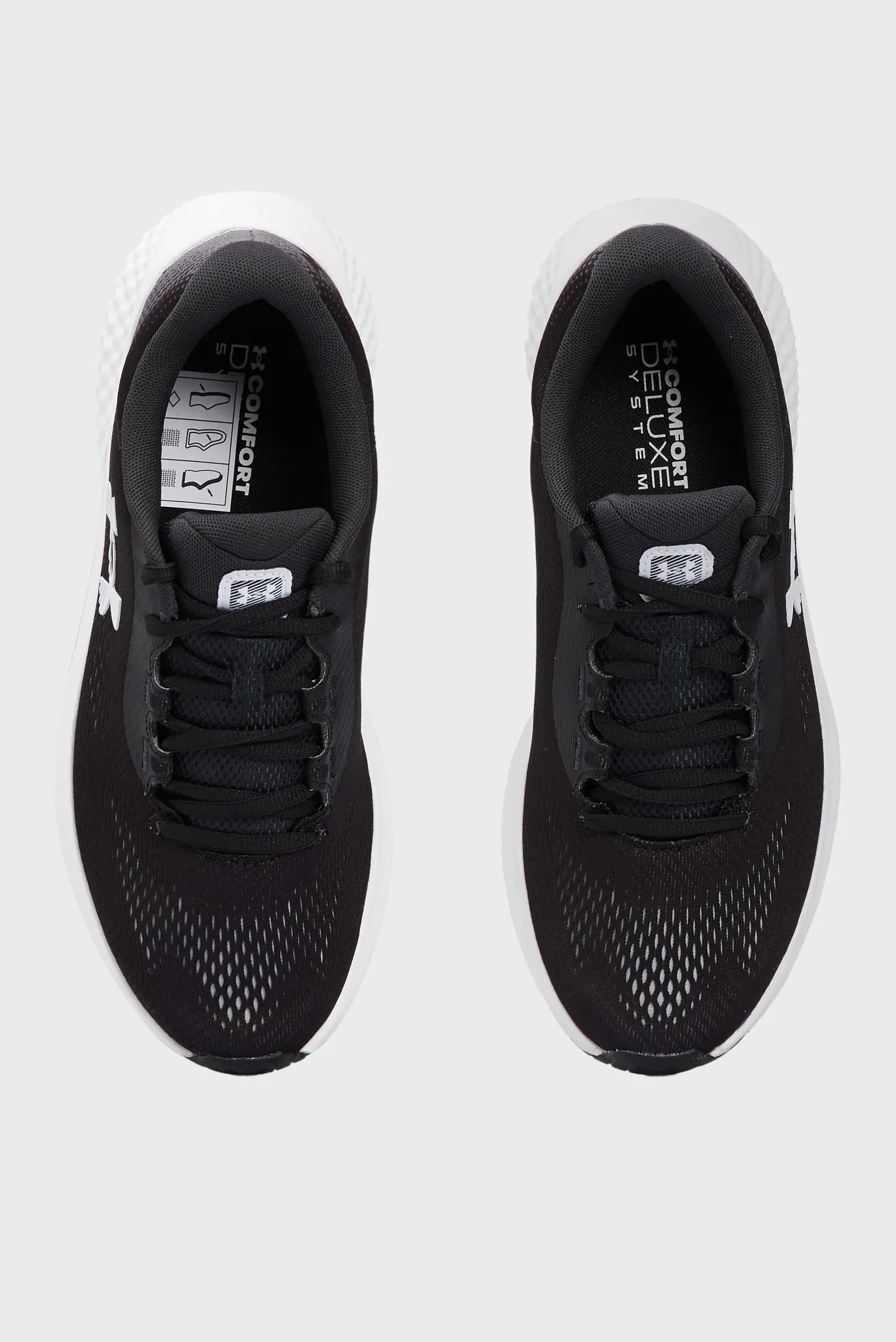 Krossovka UA Charged Rogue 4 4