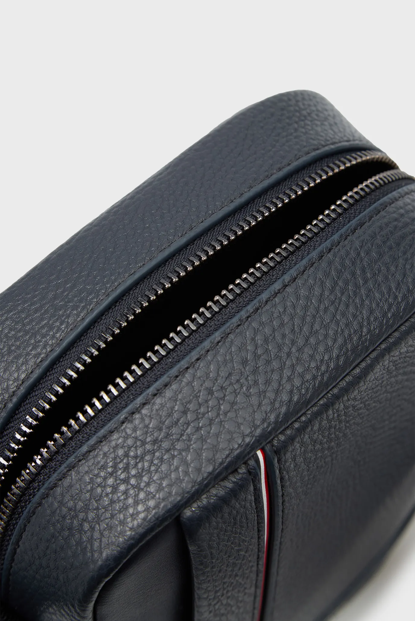 Сумка TH CENTRAL MINI REPORTER 2