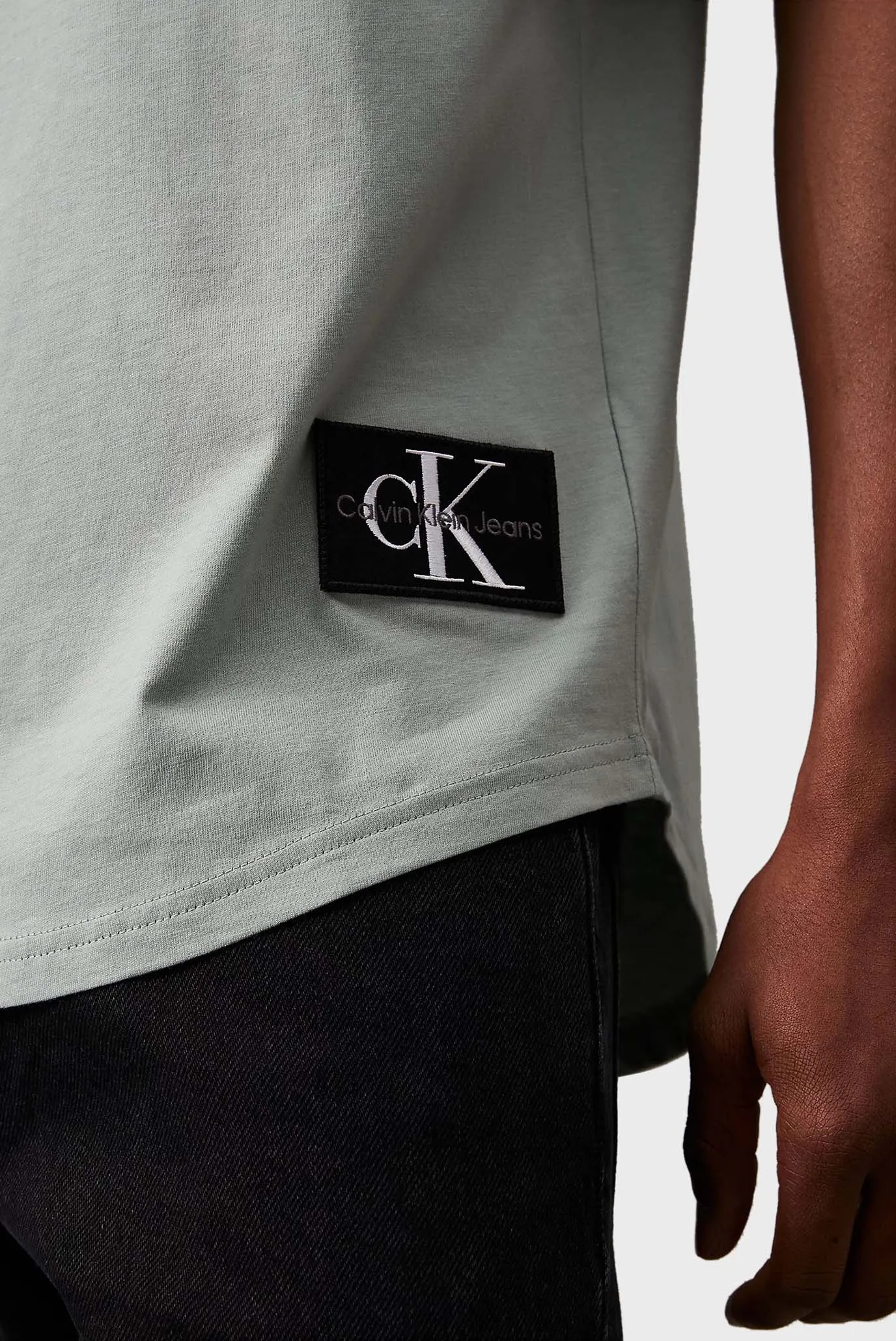 Futbolka BADGE TURN UP SLEEVE 4