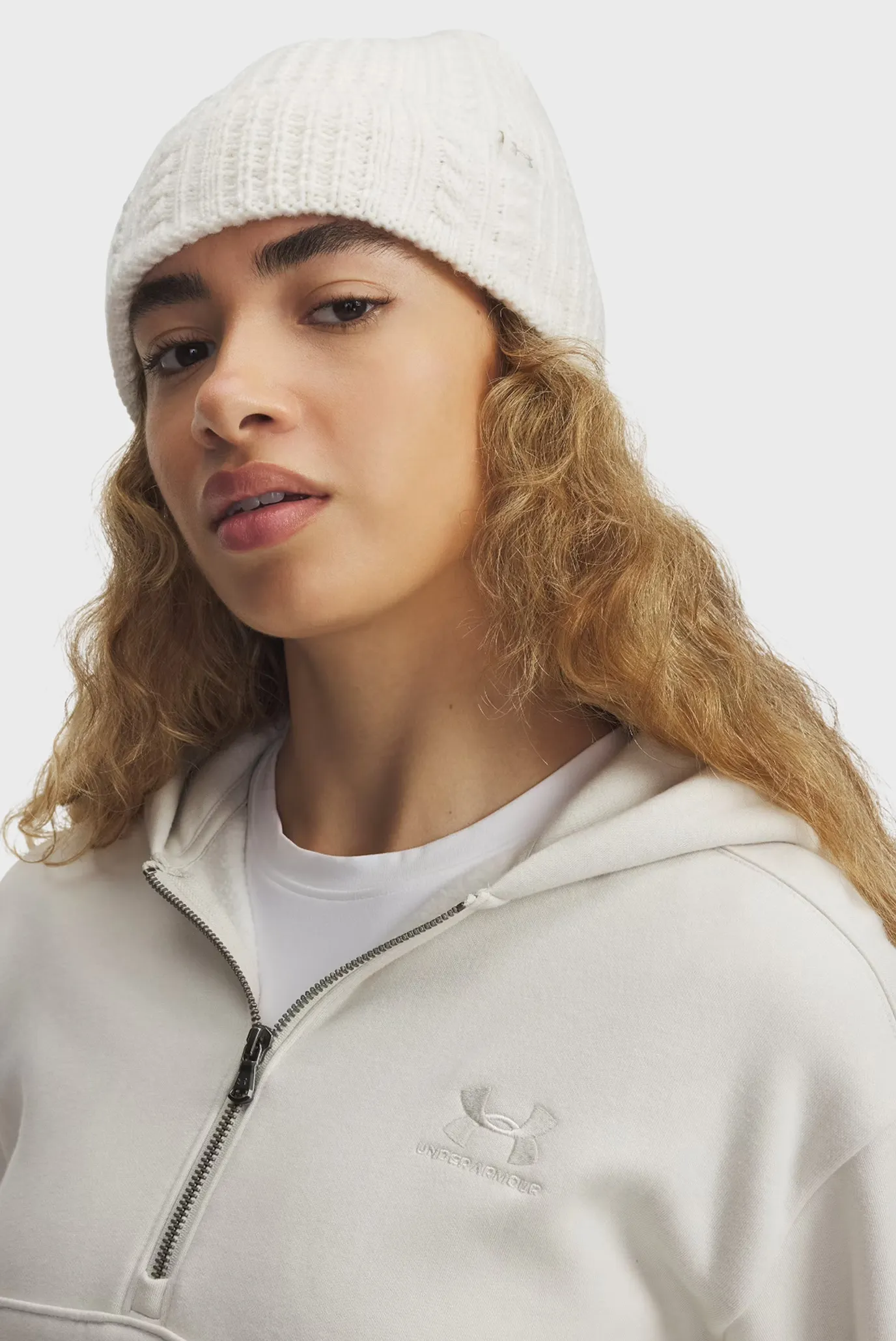 Shapka/W Halftime Cable Knit Beanie 2