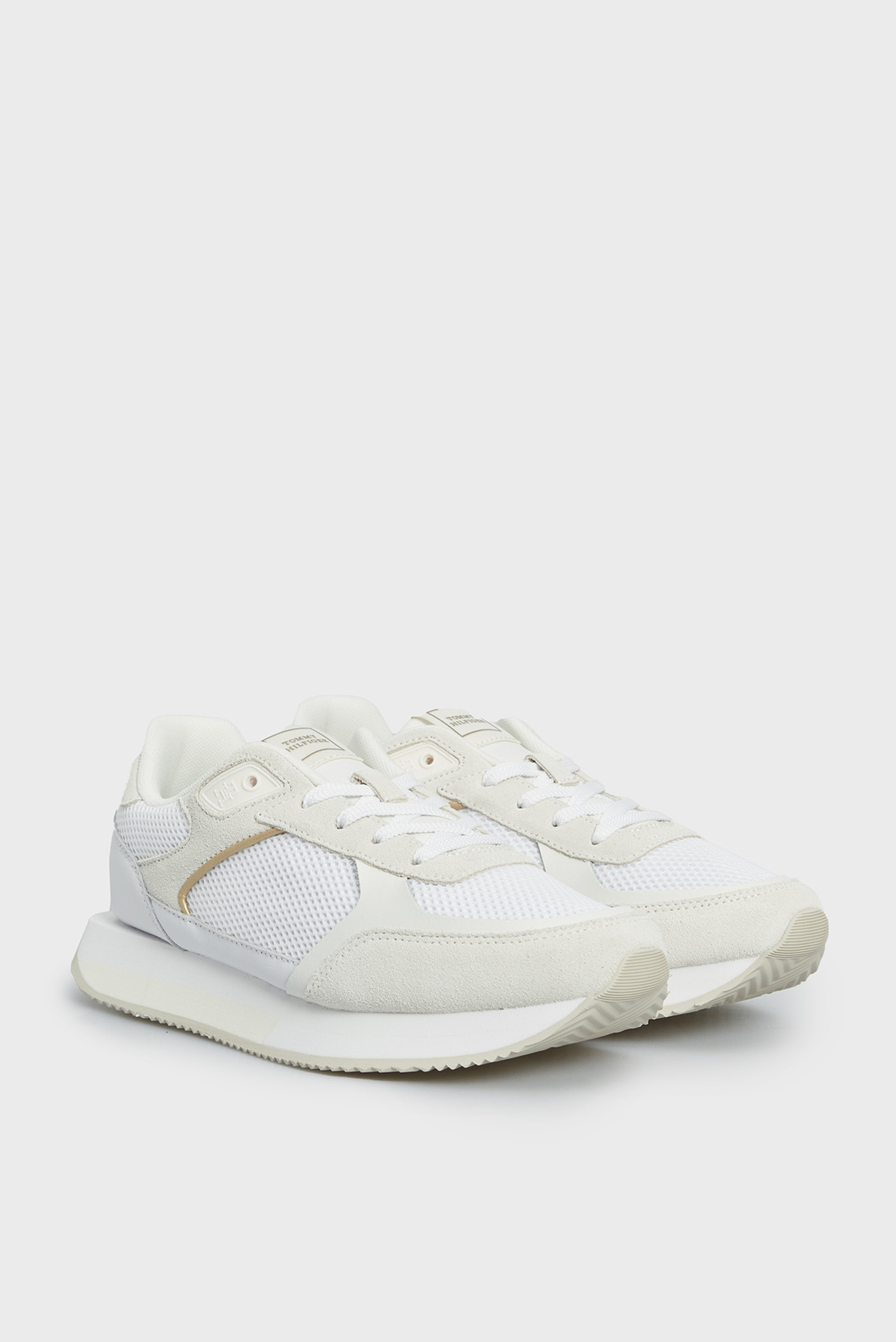 Кроссовки ESSENTIAL ELEVATED RUNNER 3