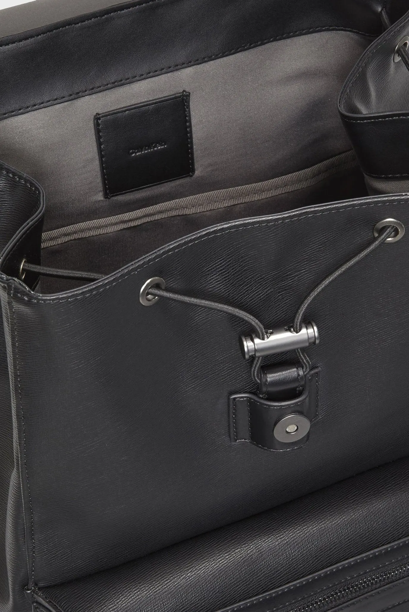 Ryukzak ZIP FLAP BACKPACK 2