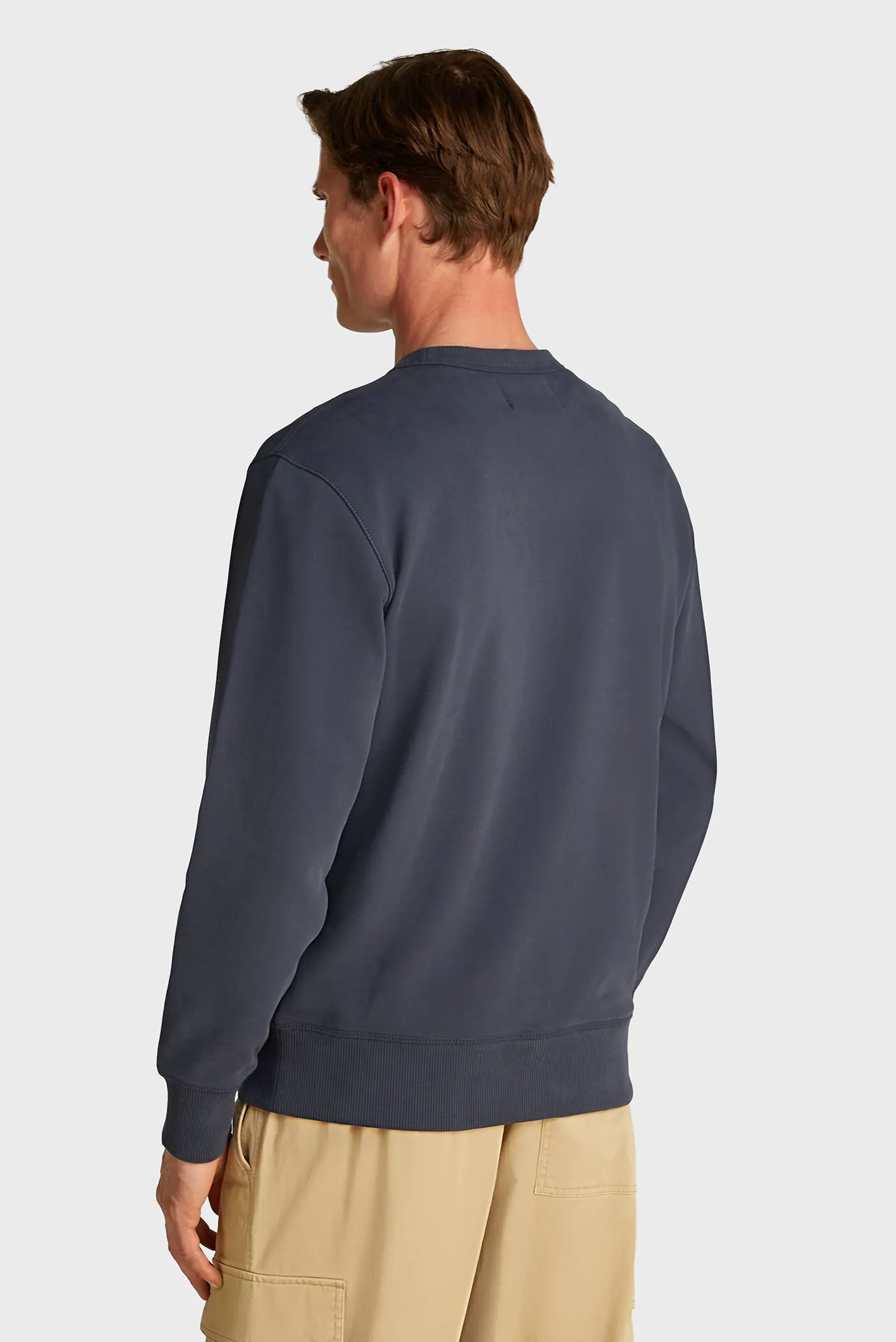 Свитшот WOVEN LABEL CREW NECK 3