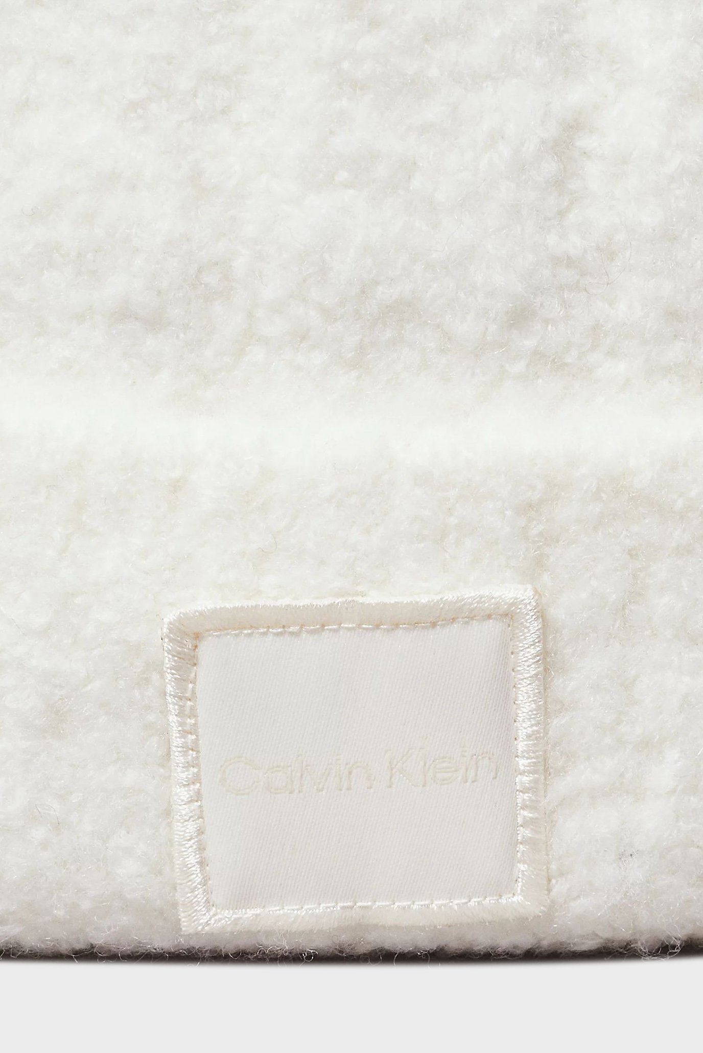 Shapka MODERN PATCH CHUNKY BEANIECalvin Klein Shapka MODERN PATCH CHUNKY BEANIE 4